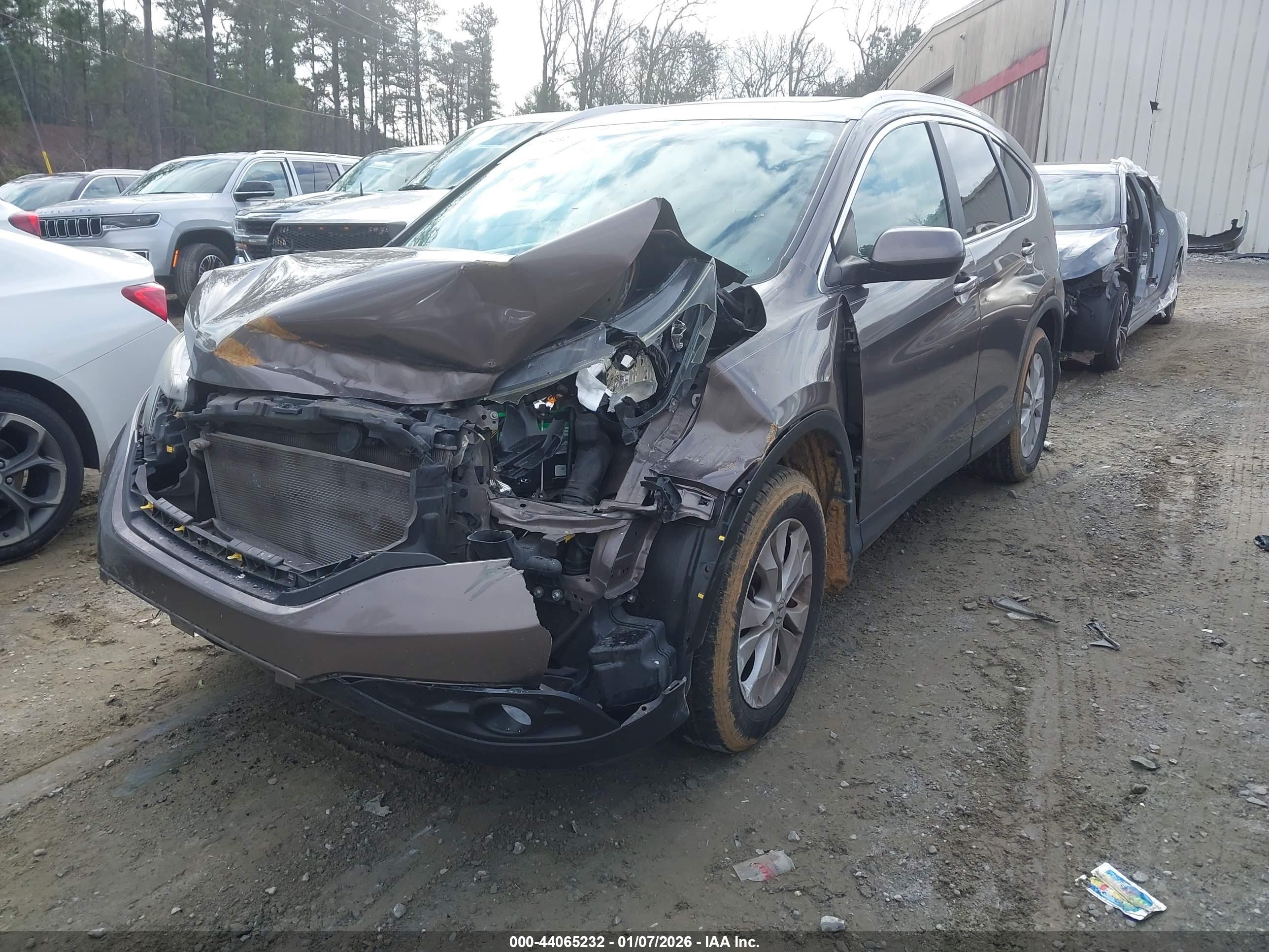 HONDA CR-V image 2