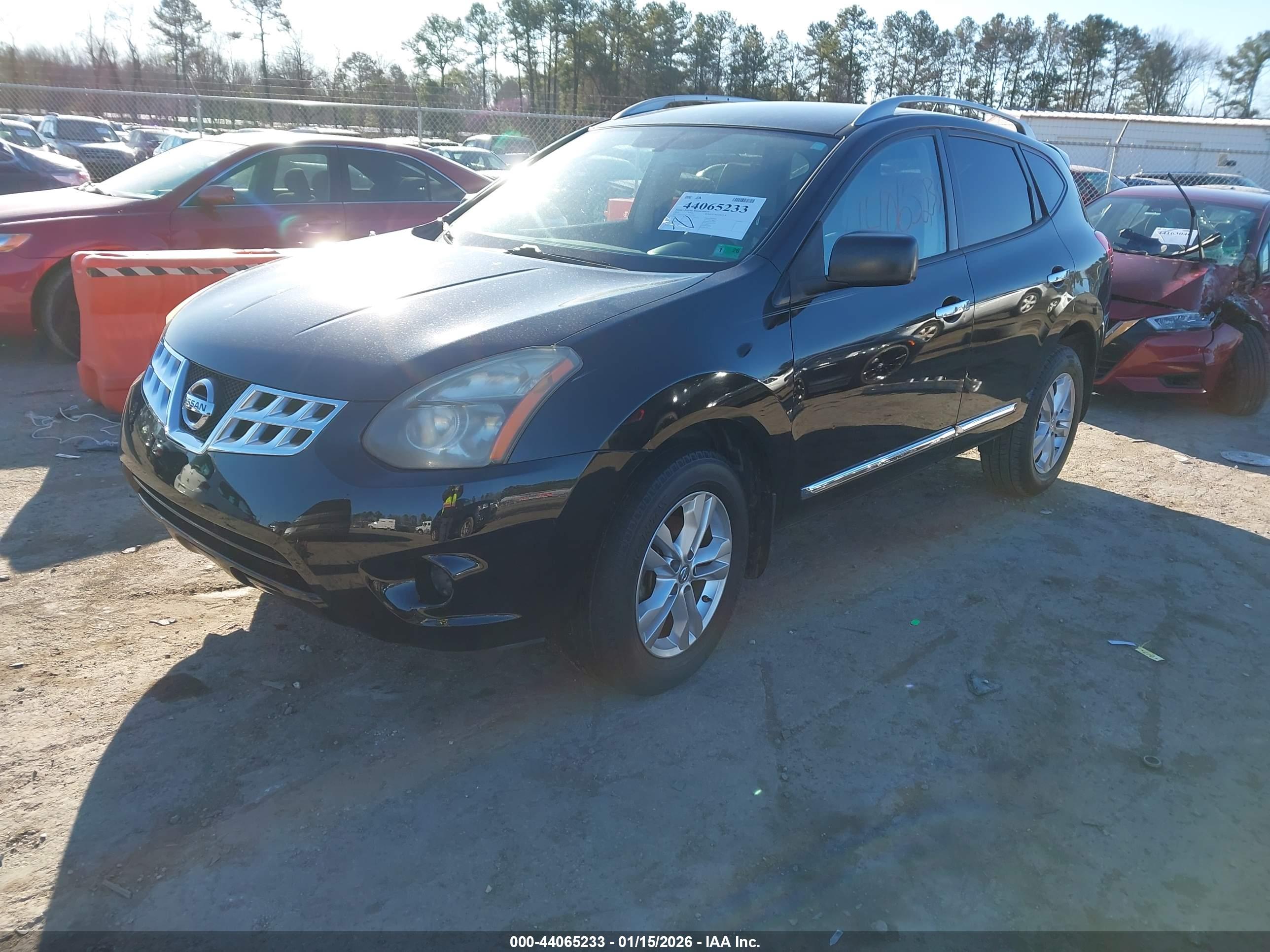 NISSAN ROGUE image 2