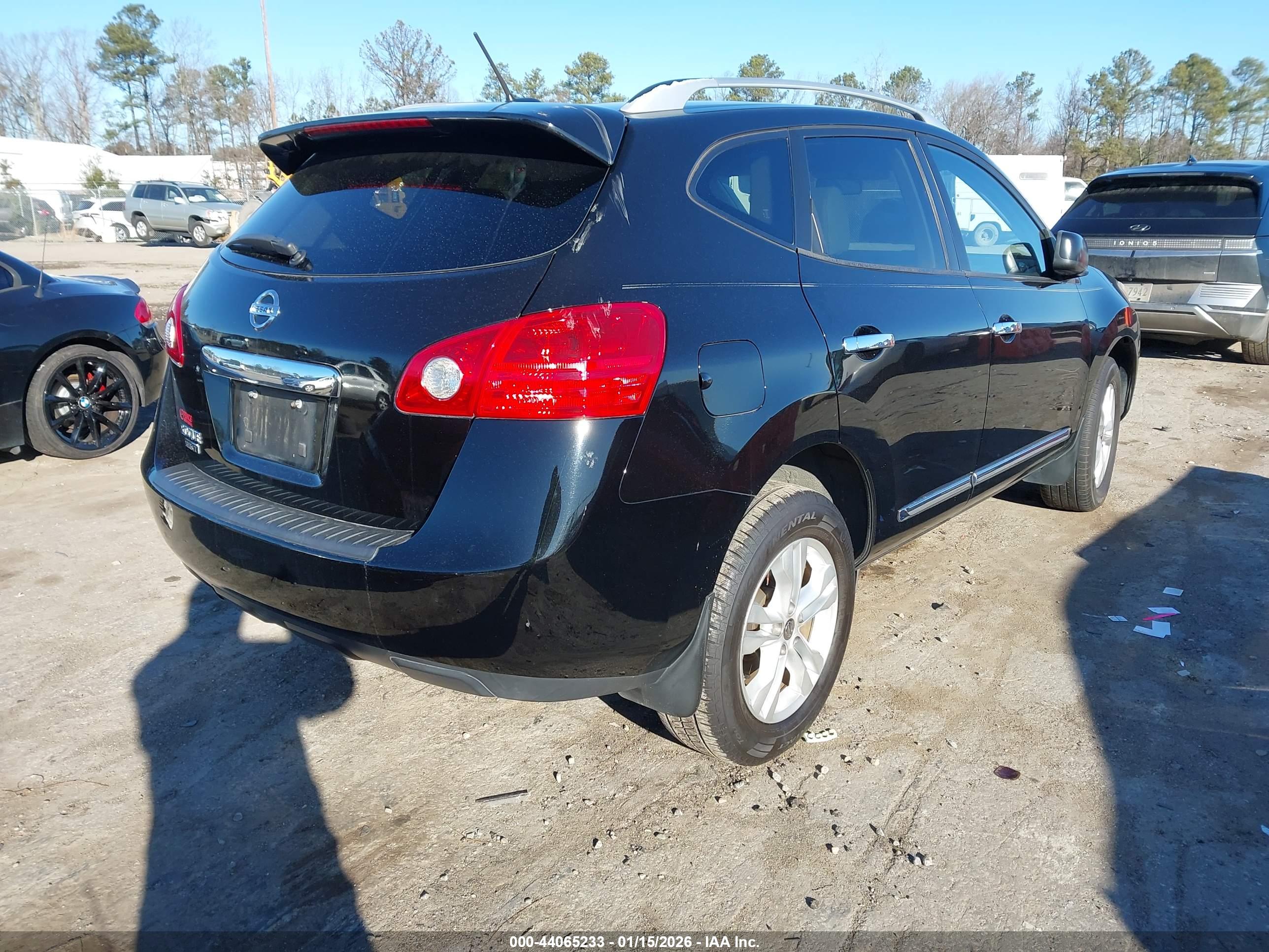 NISSAN ROGUE image 4