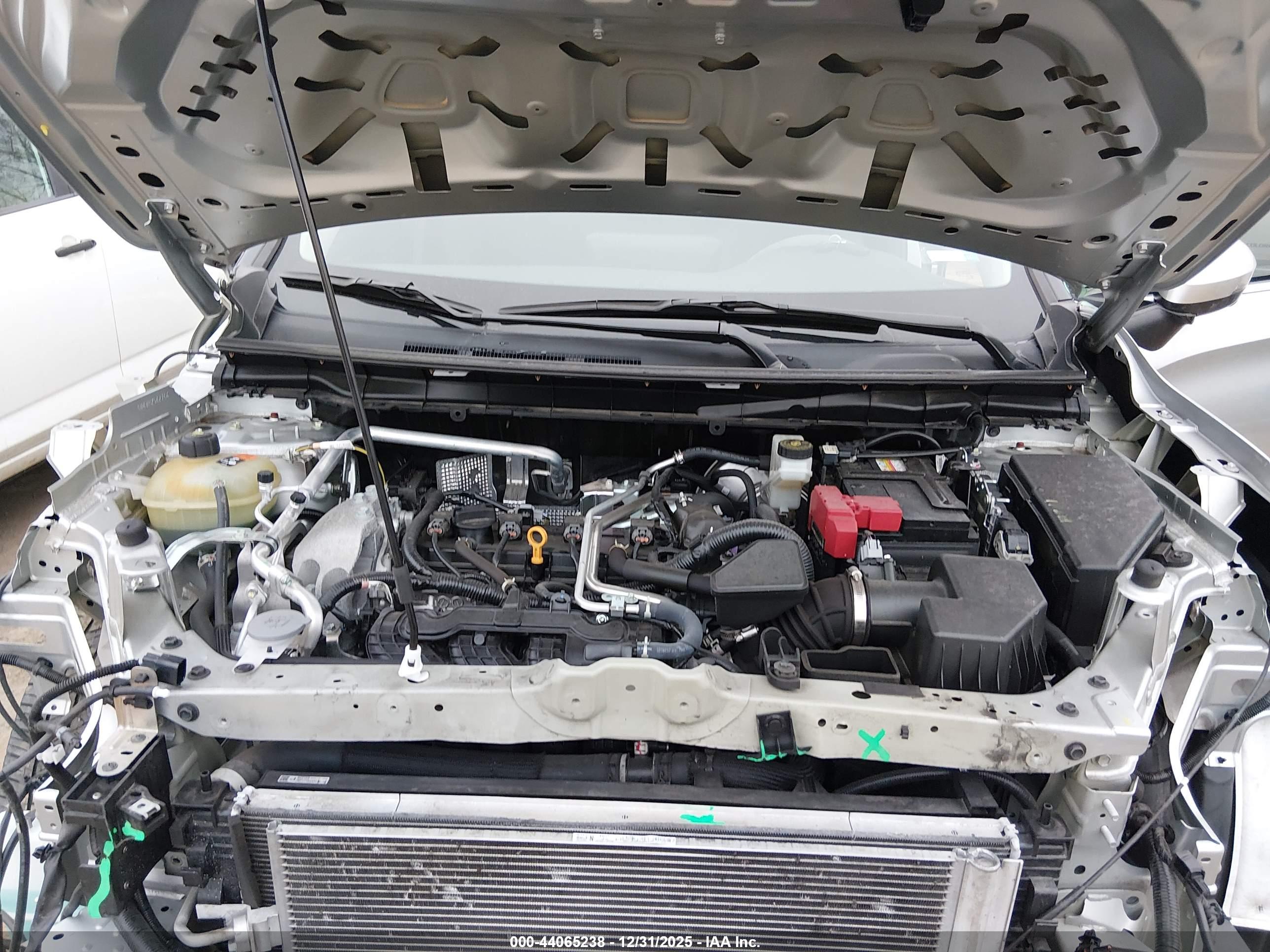 MITSUBISHI OUTLANDER image 10