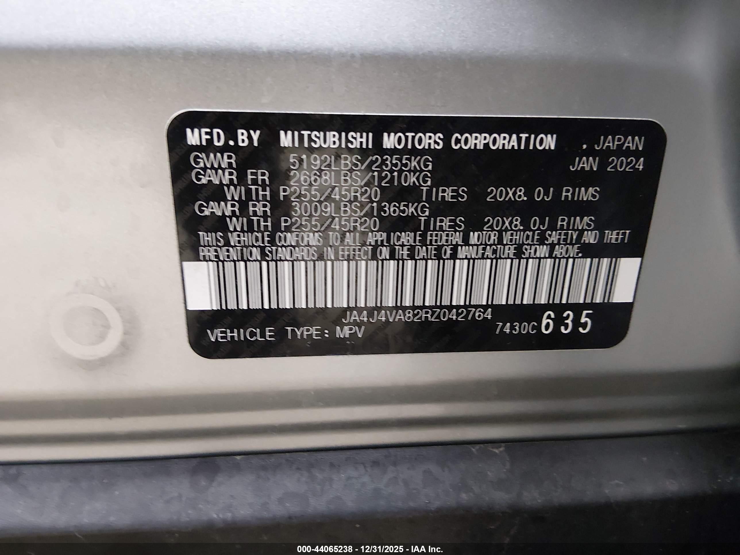 MITSUBISHI OUTLANDER image 9