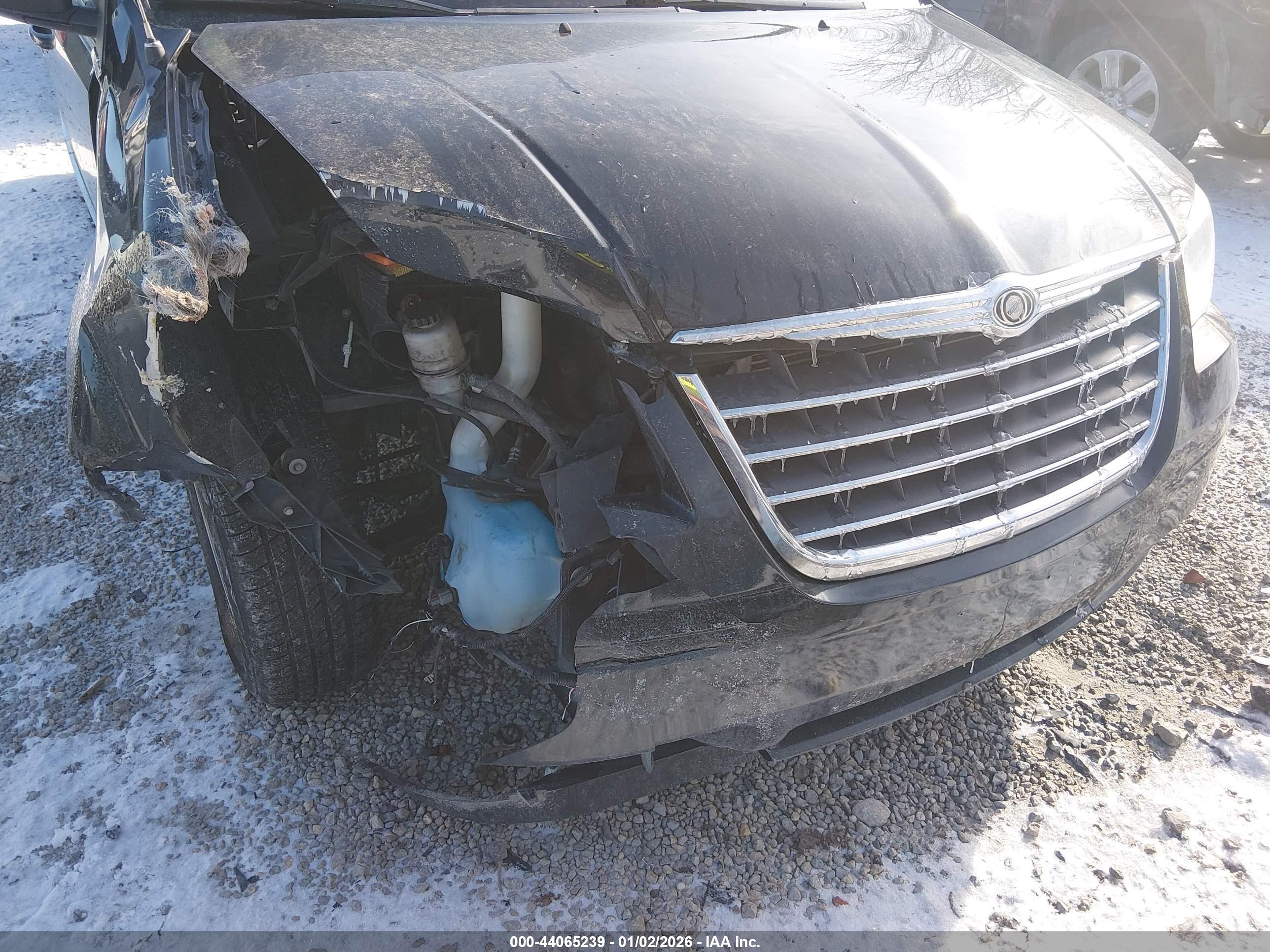 CHRYSLER TOWN image 6