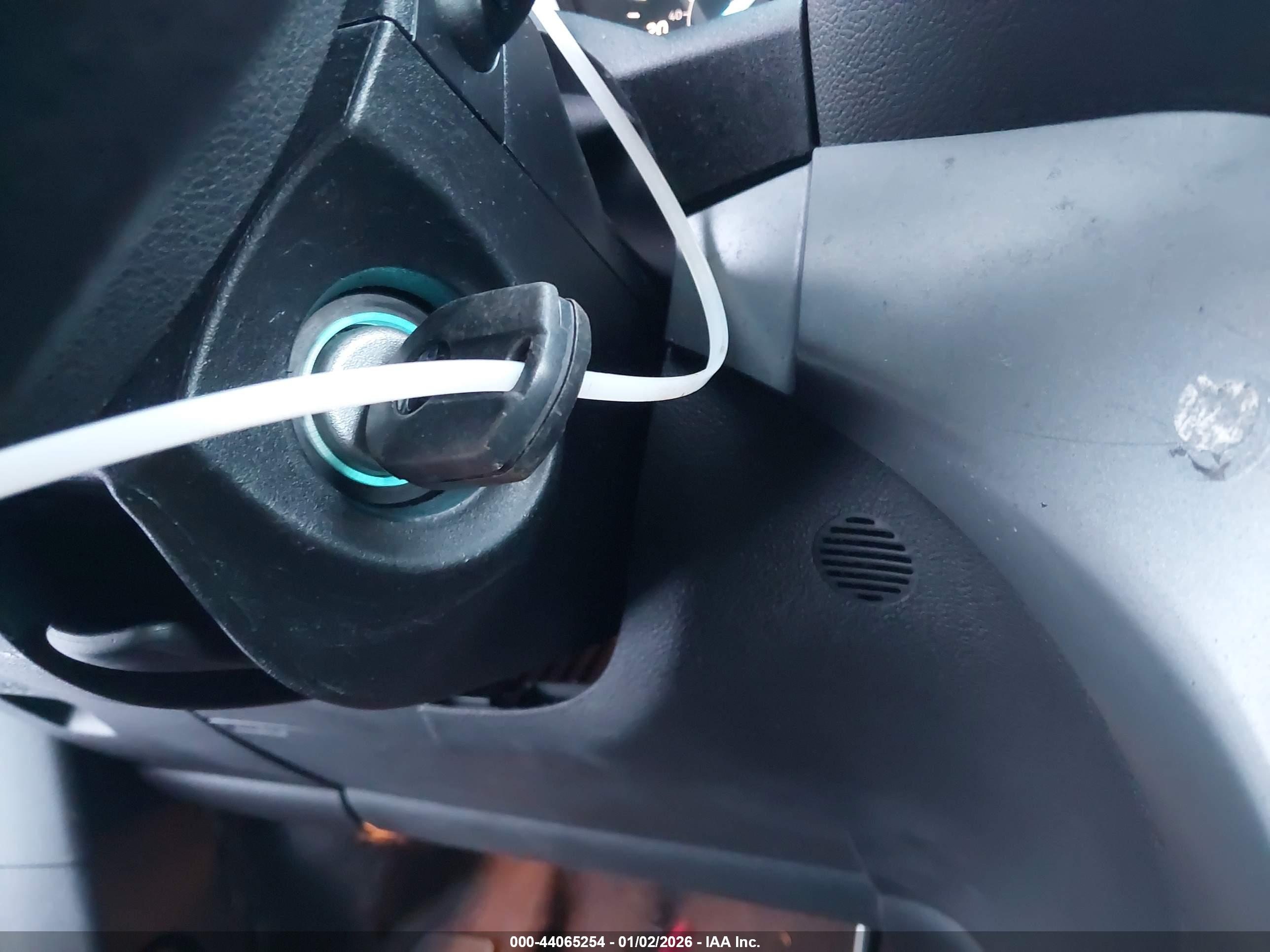 FORD ESCAPE image 11