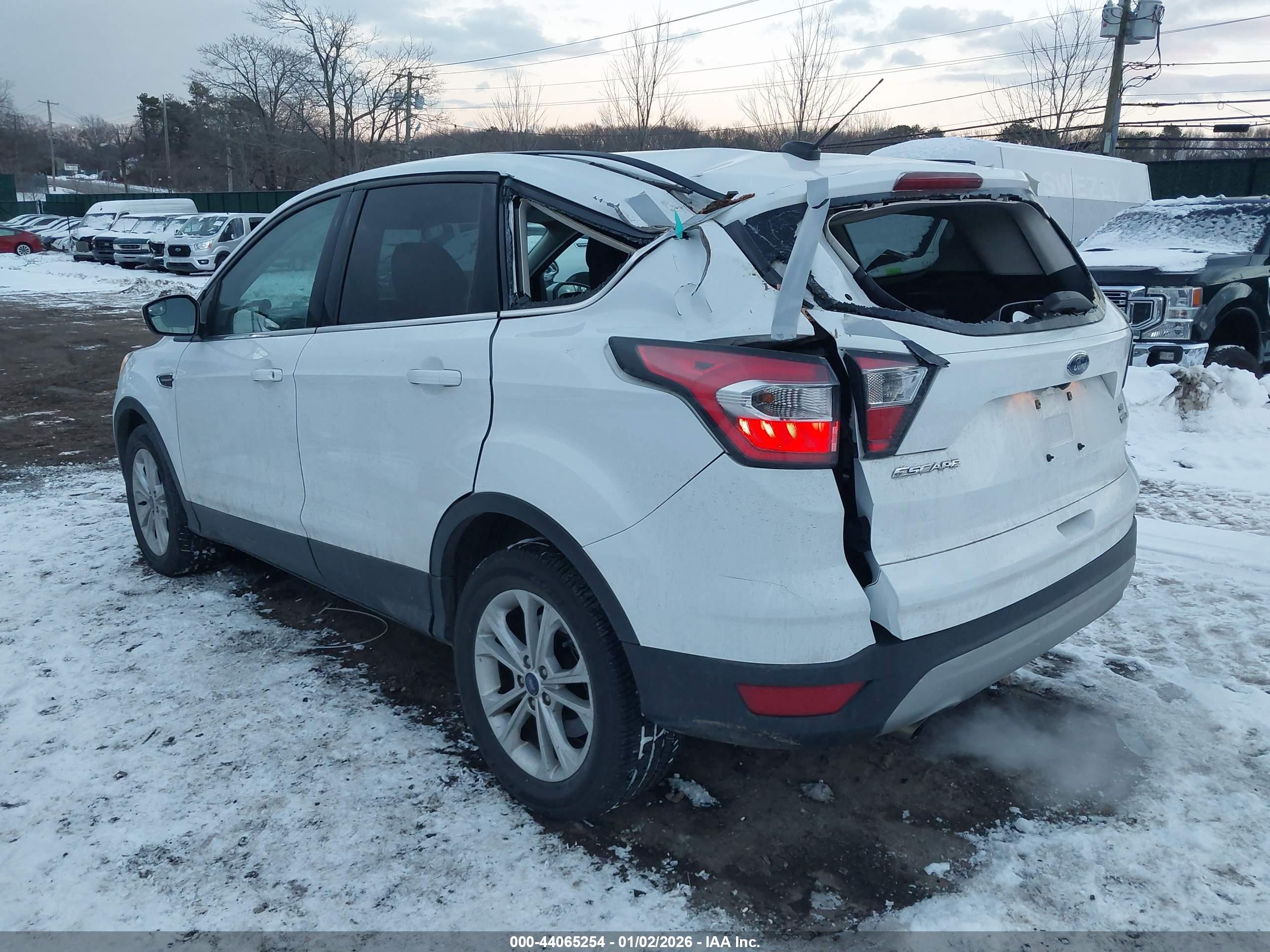 FORD ESCAPE image 6