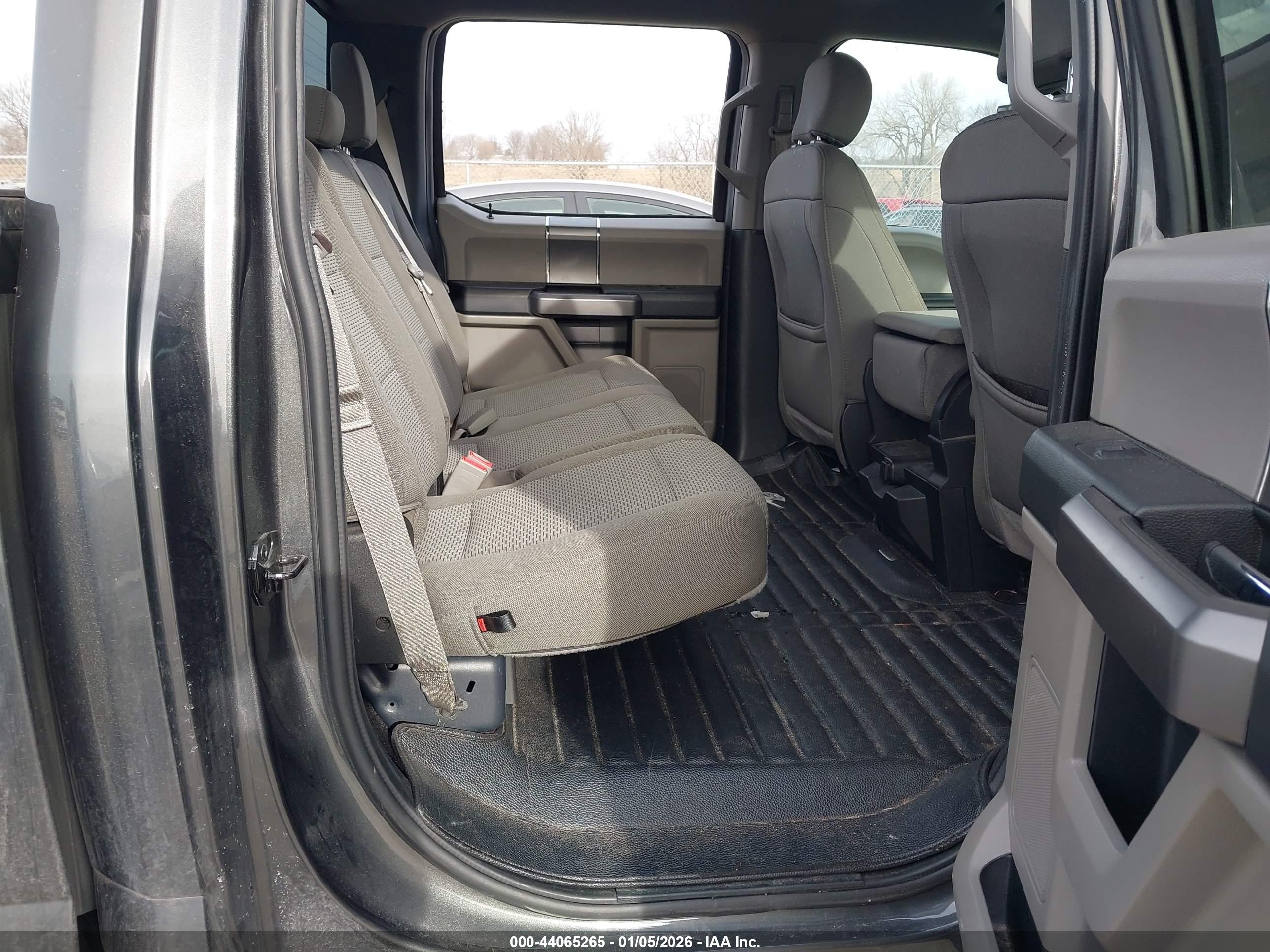 FORD F-150 image 8