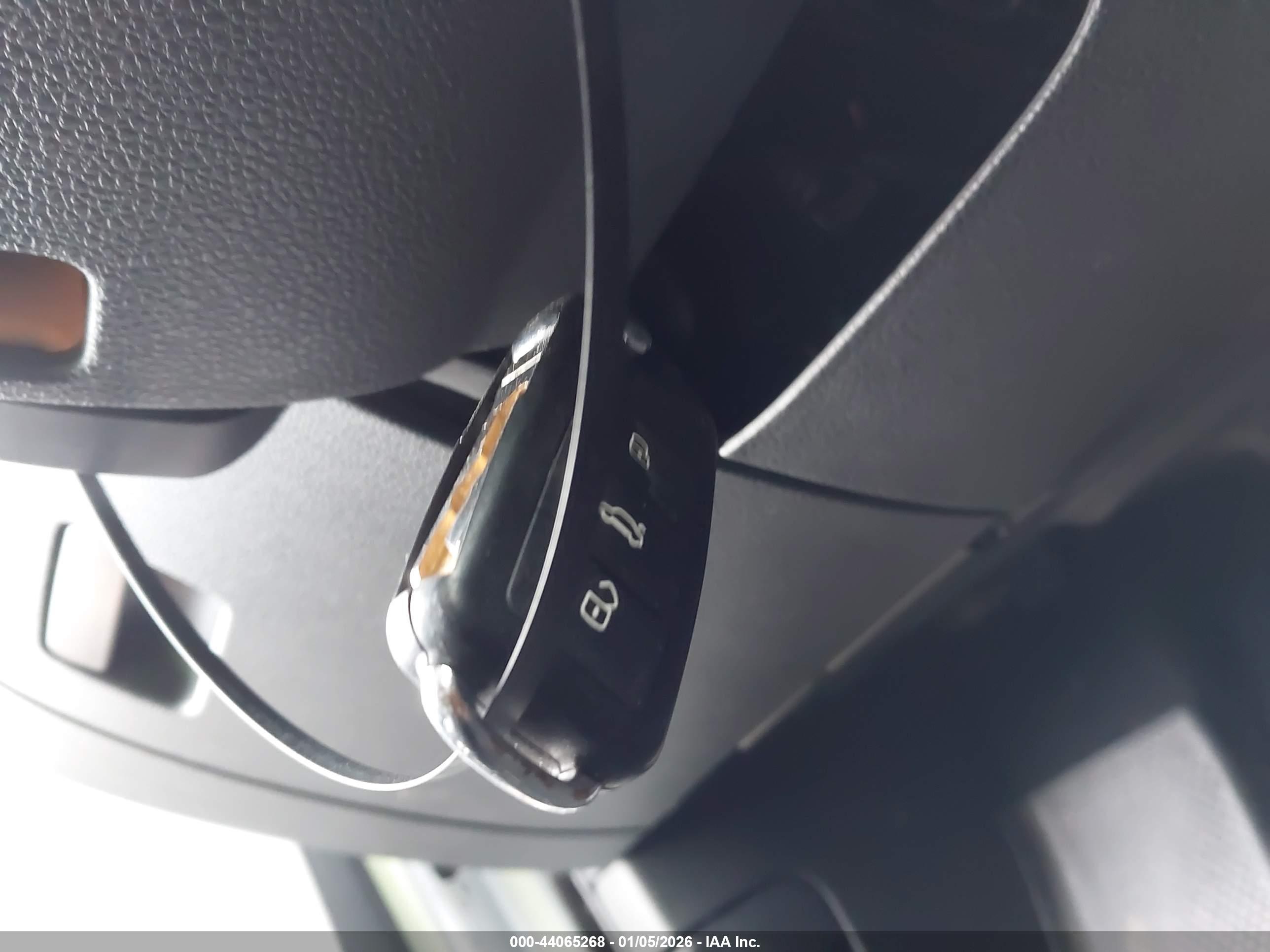 VOLKSWAGEN PASSAT image 11