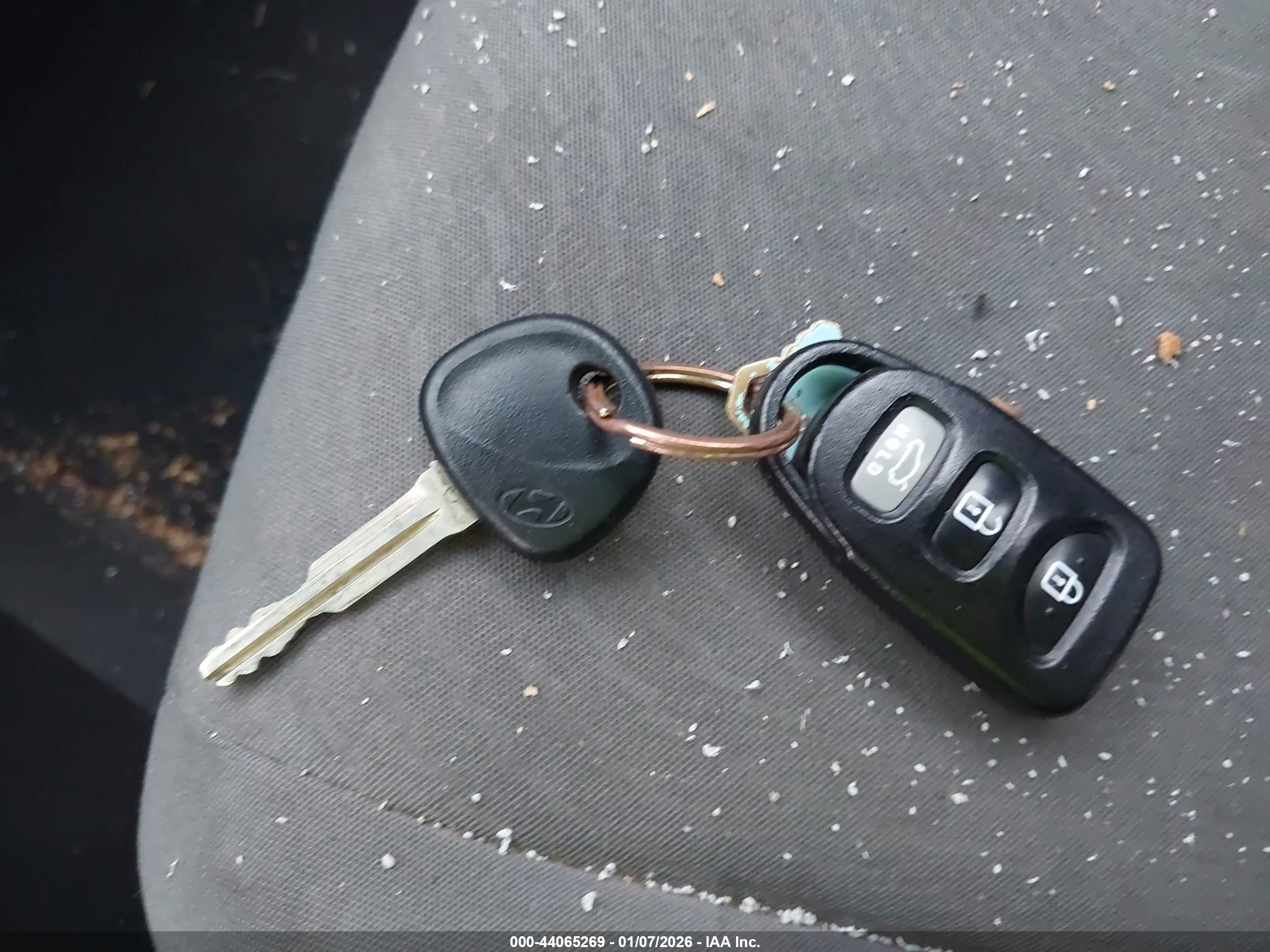 HYUNDAI ELANTRA image 11