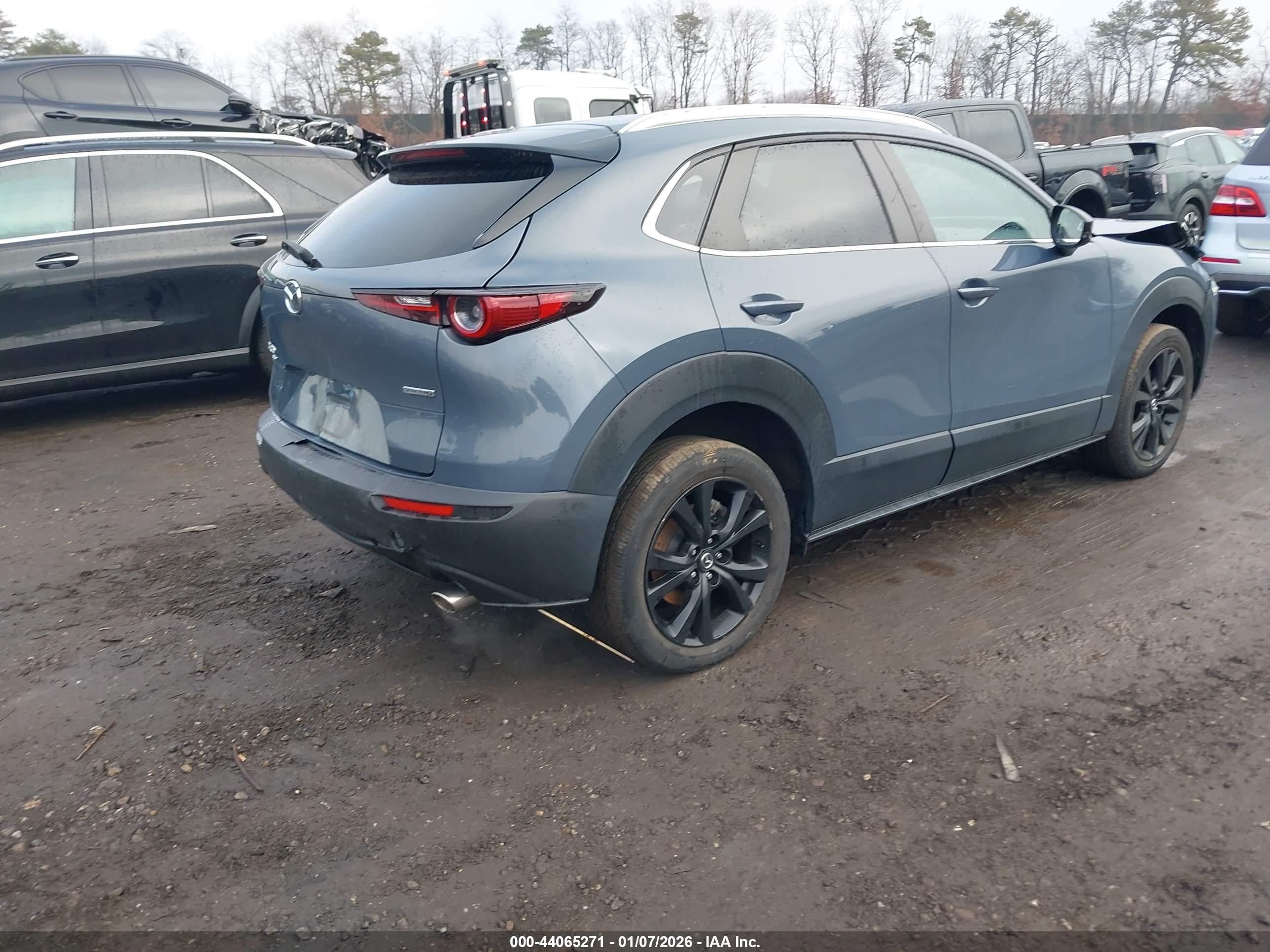 MAZDA CX-30 image 4