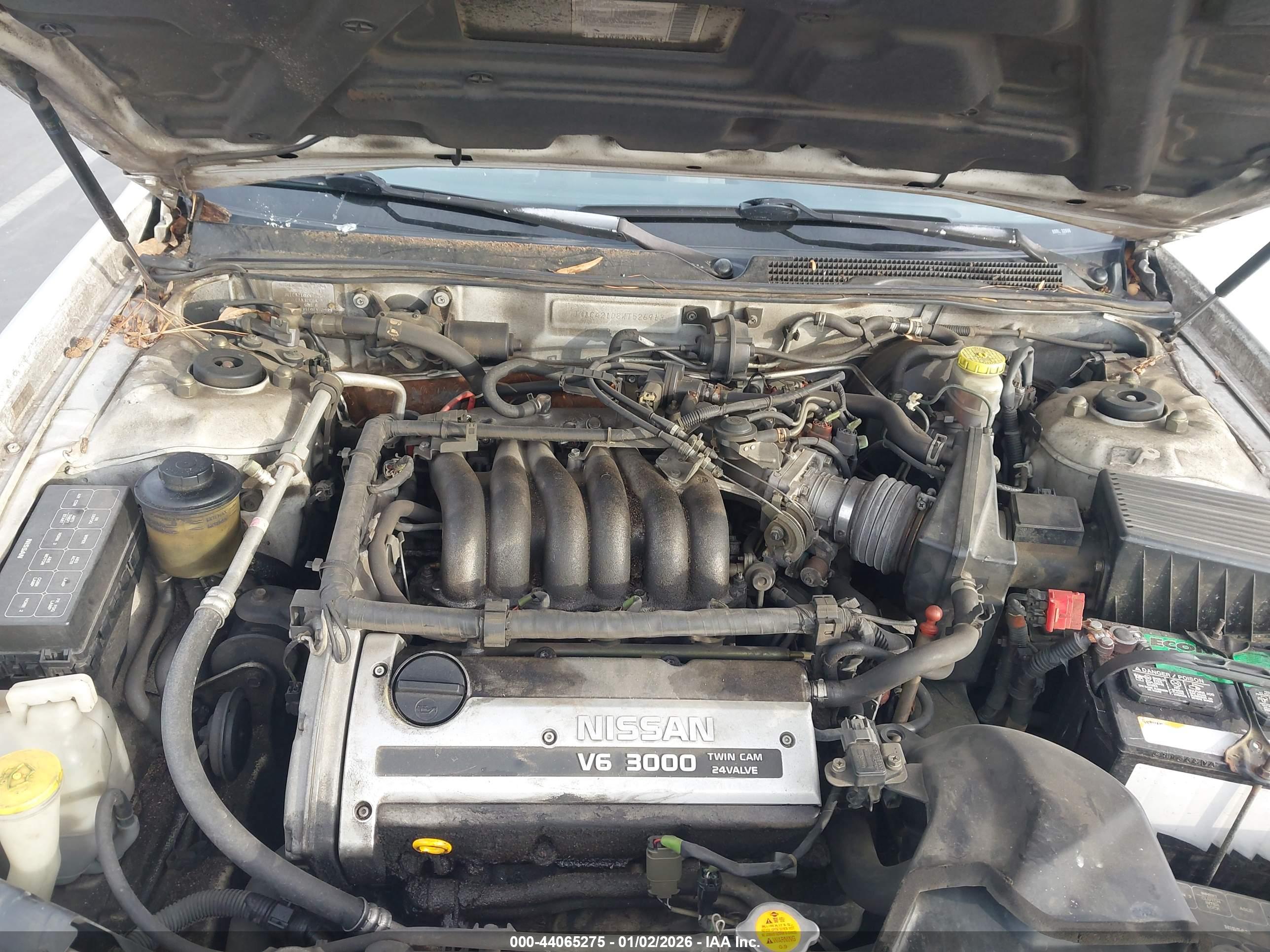 NISSAN MAXIMA image 10
