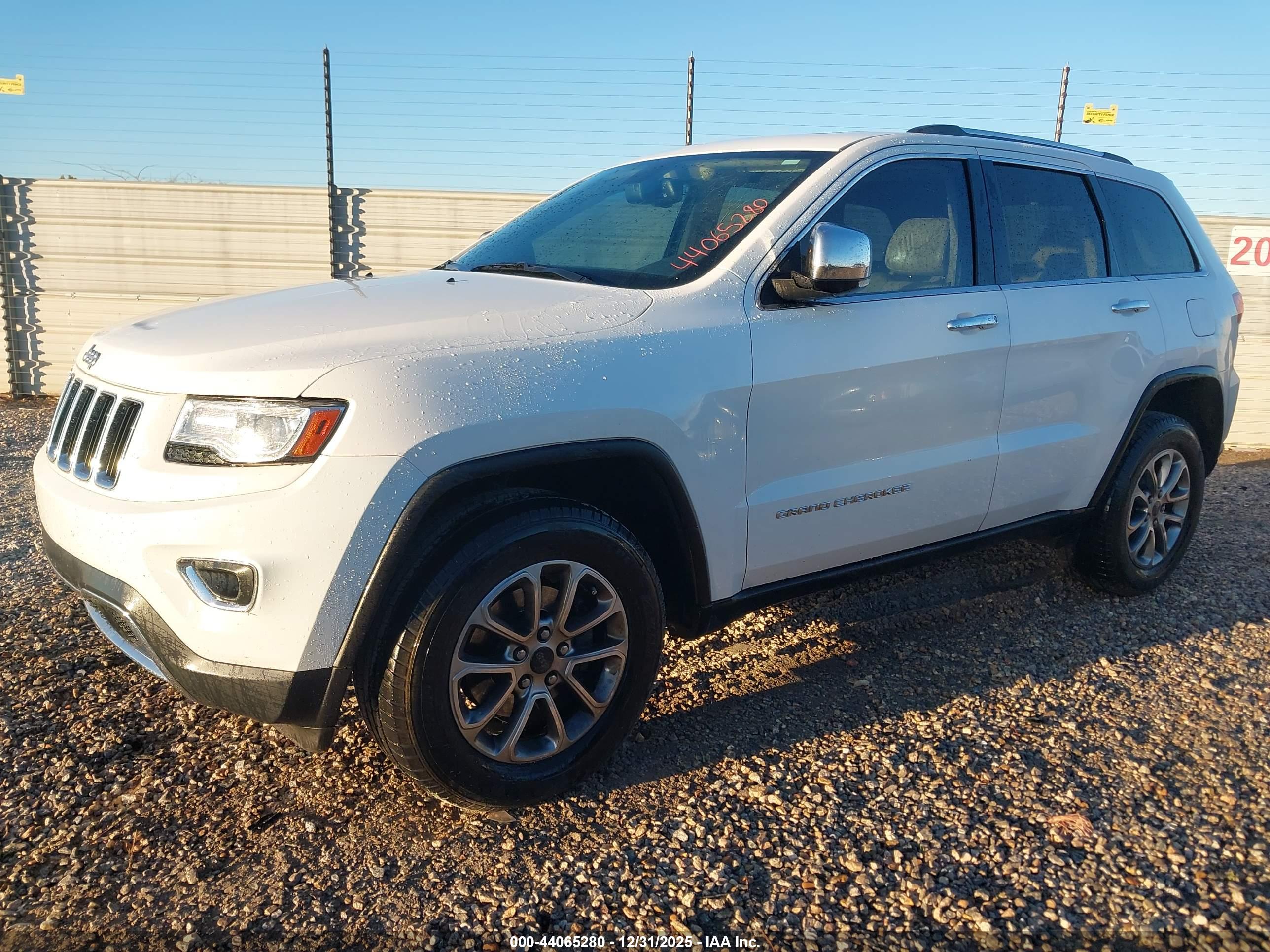 JEEP GRAND image 2