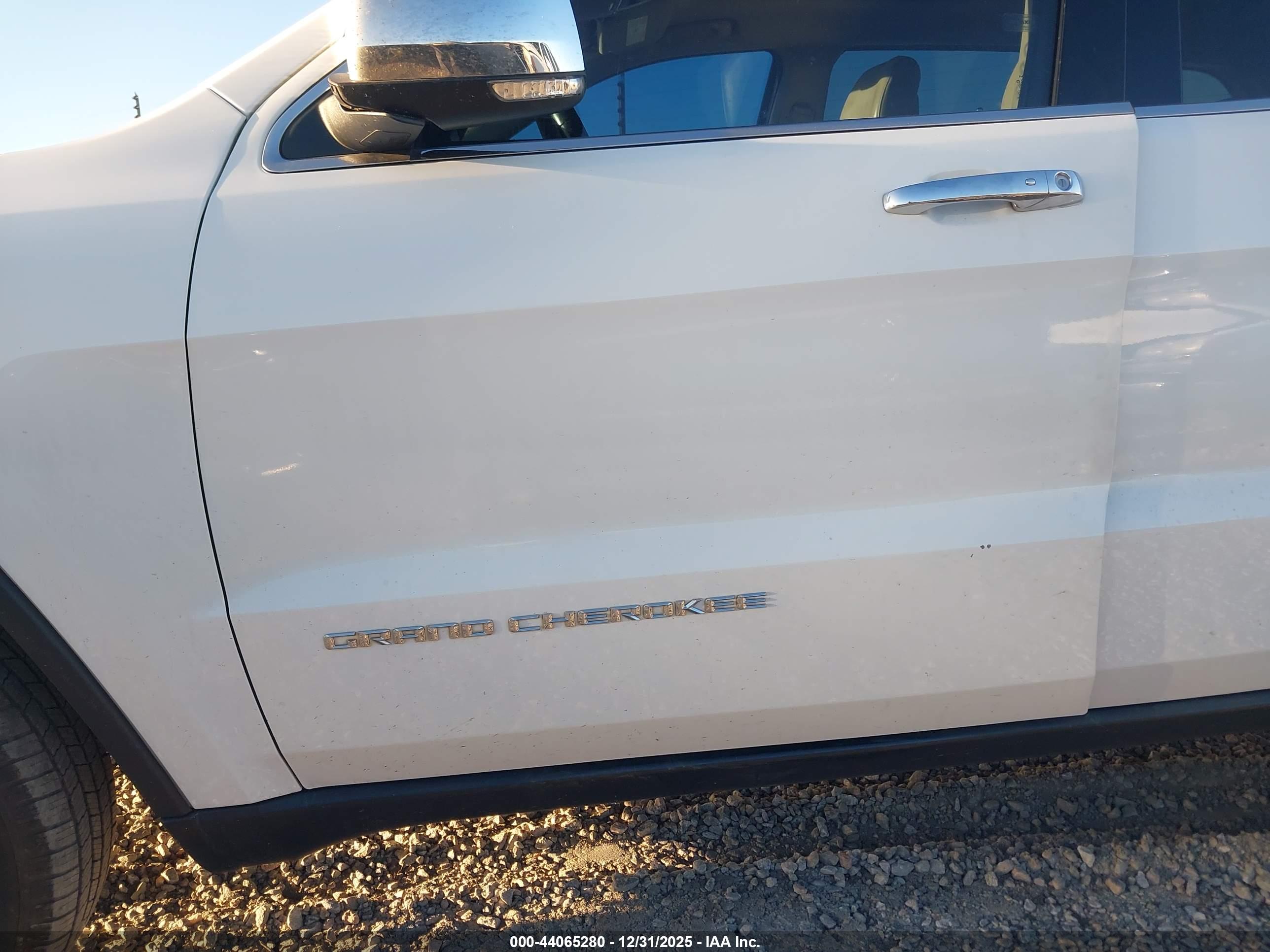 JEEP GRAND image 6