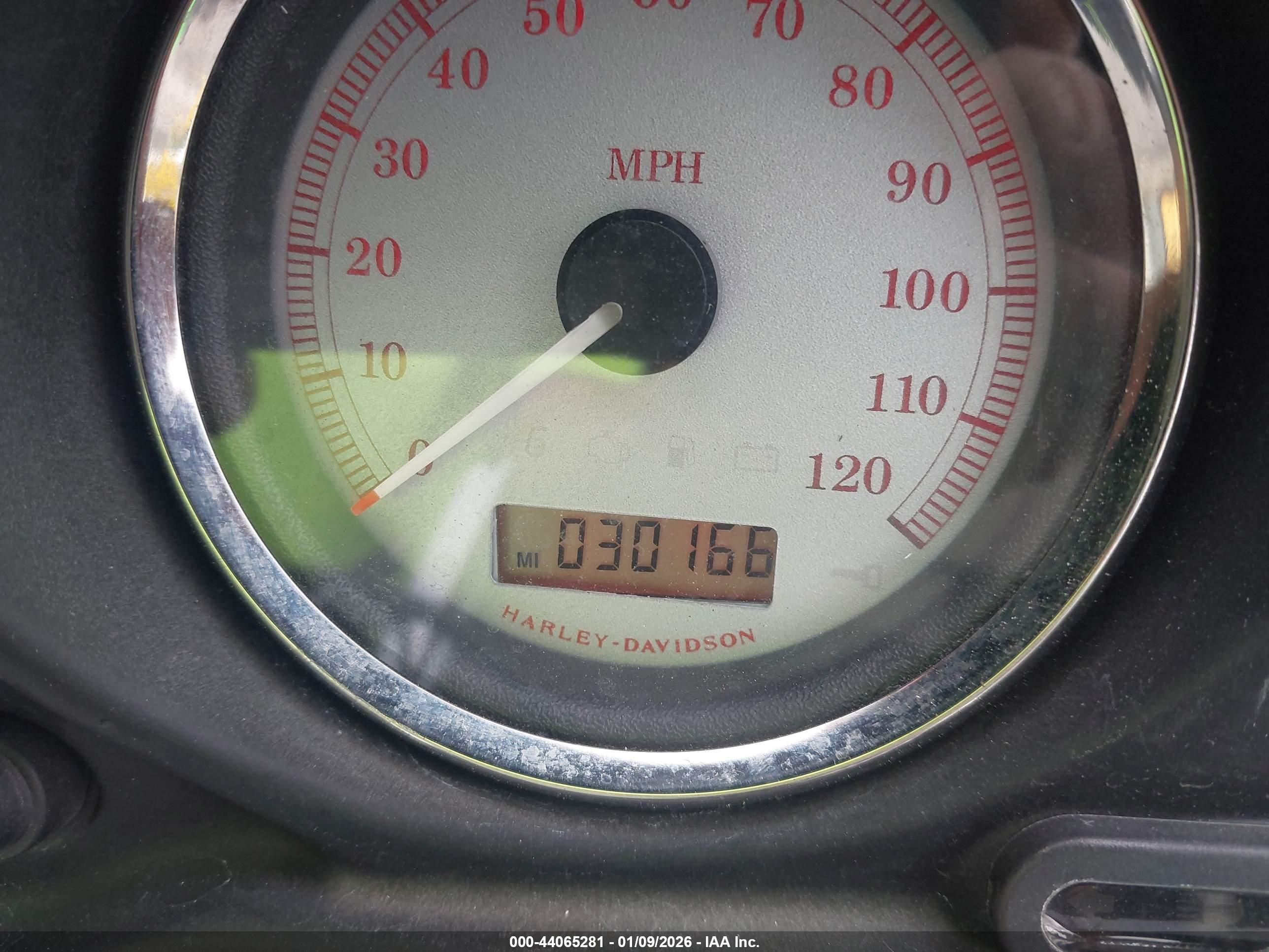 HARLEY-DAVIDSON FLHX image 7