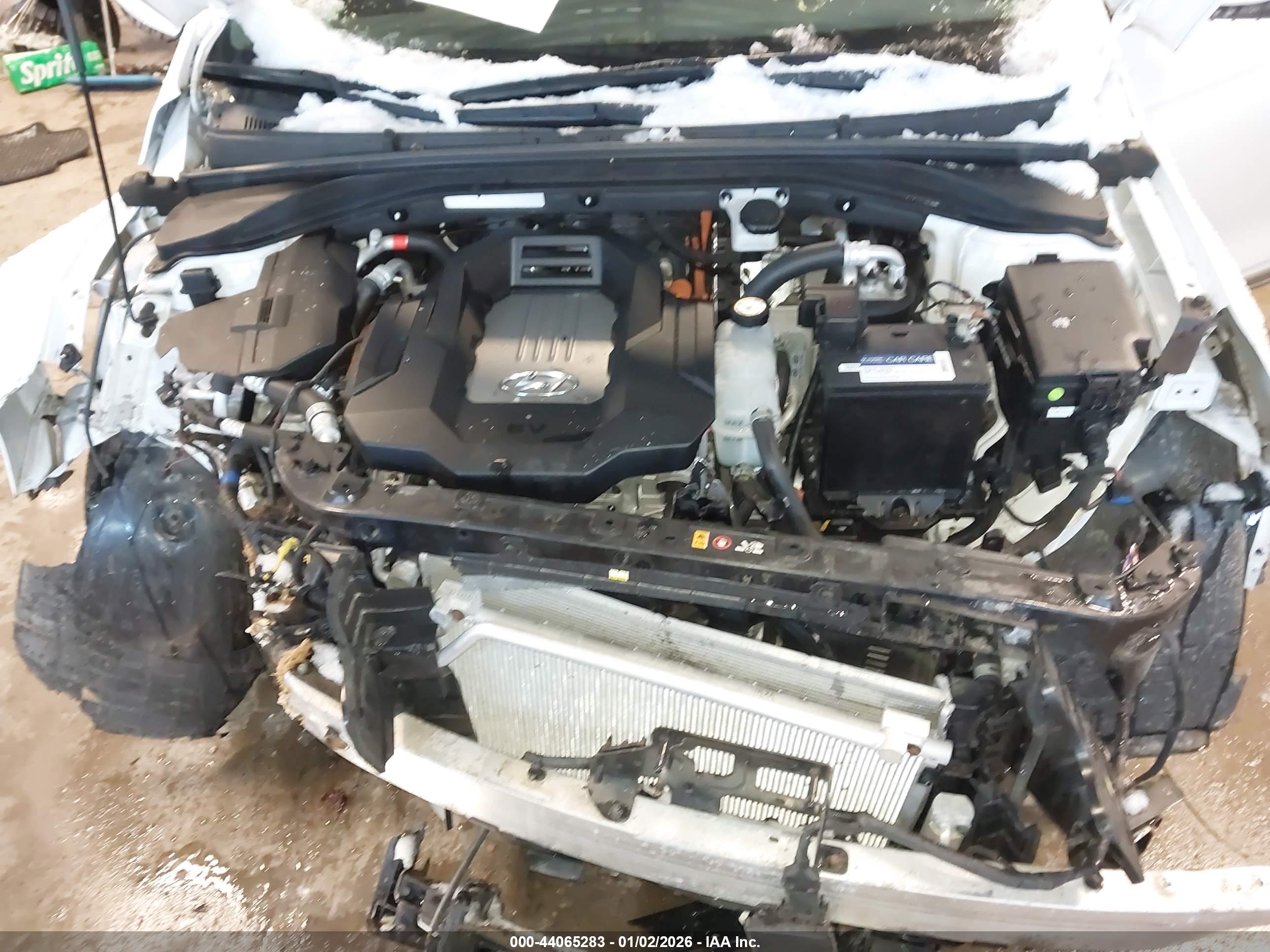 HYUNDAI IONIQ image 10