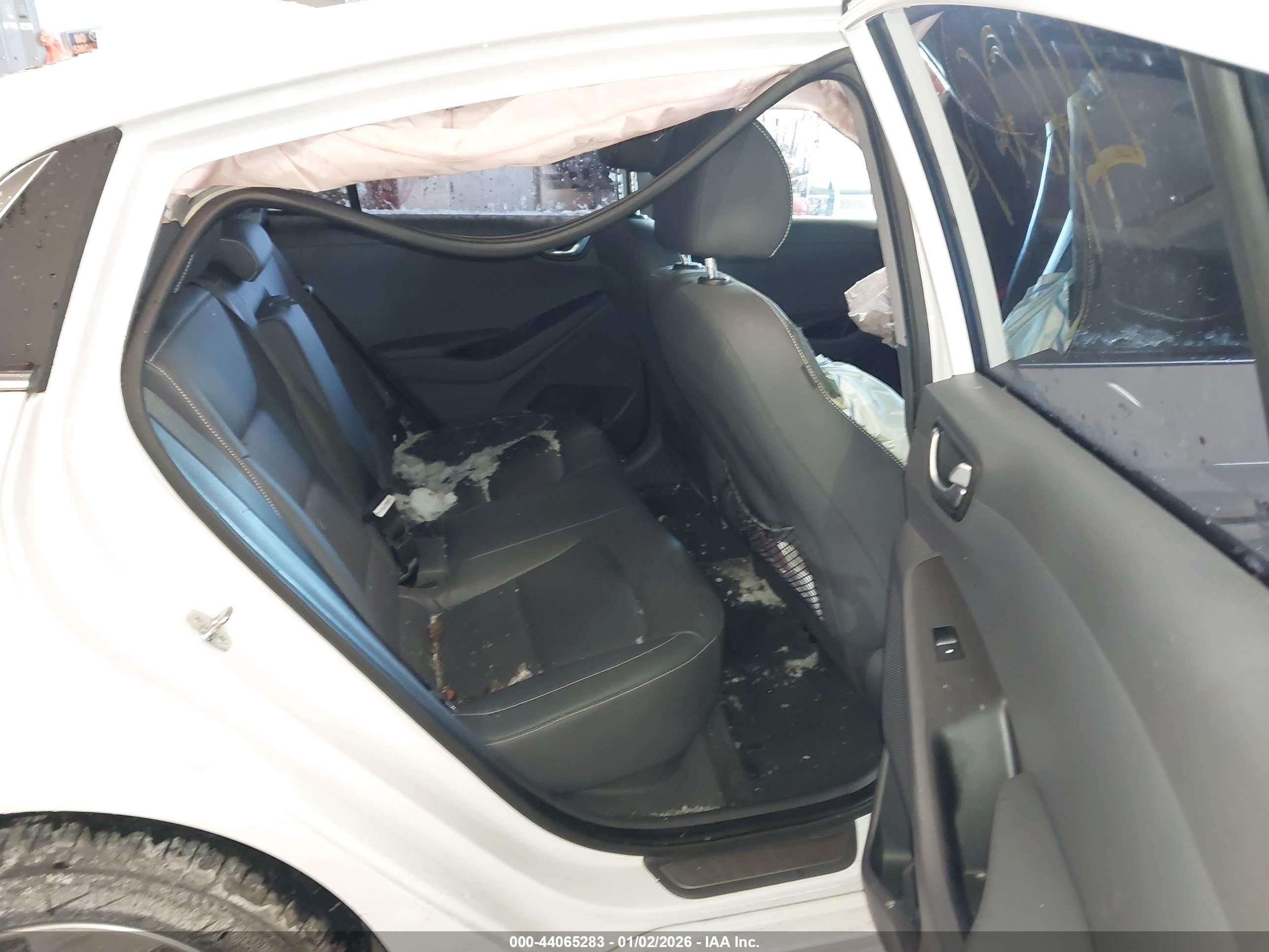 HYUNDAI IONIQ image 8
