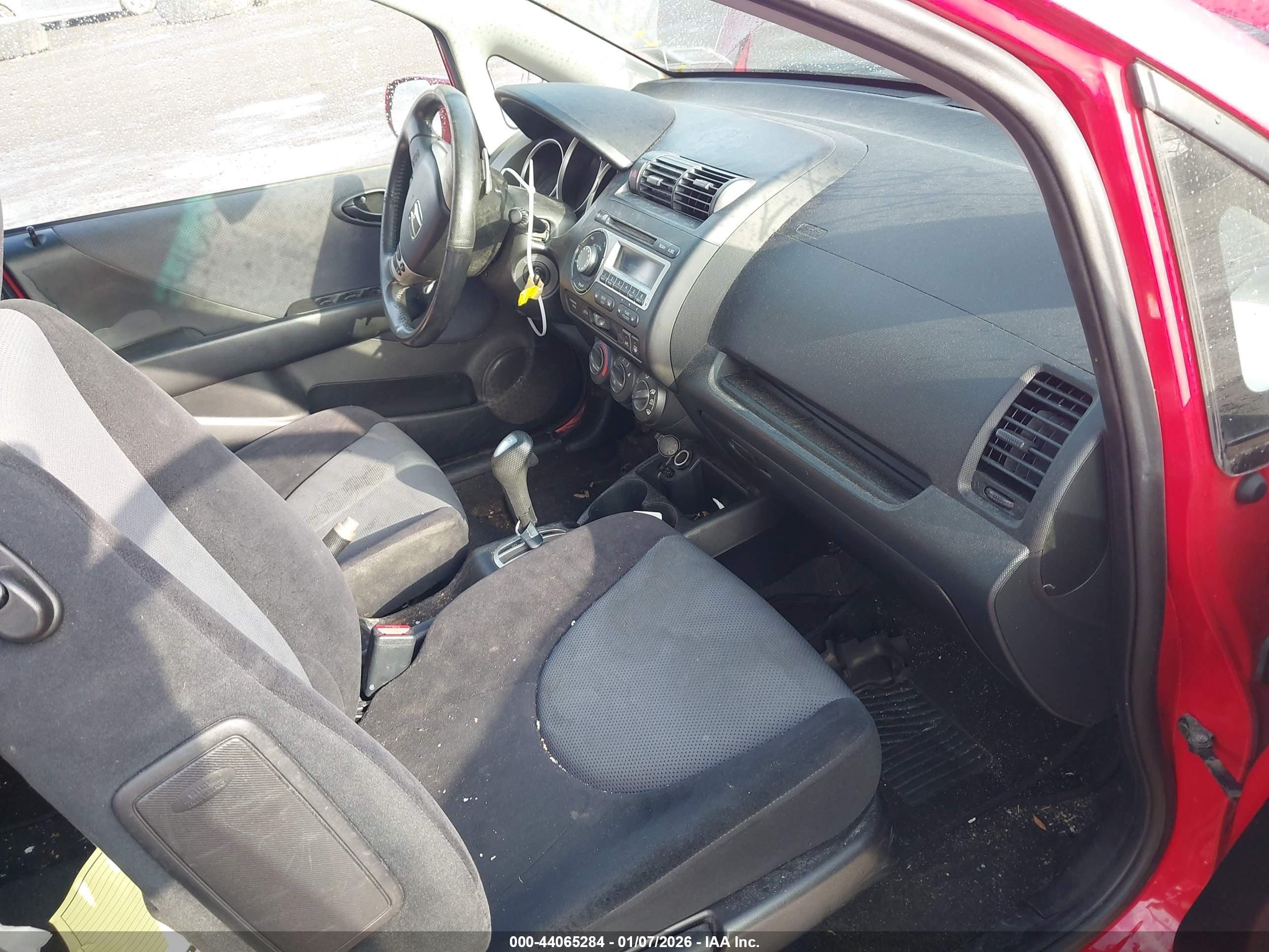 HONDA FIT image 5