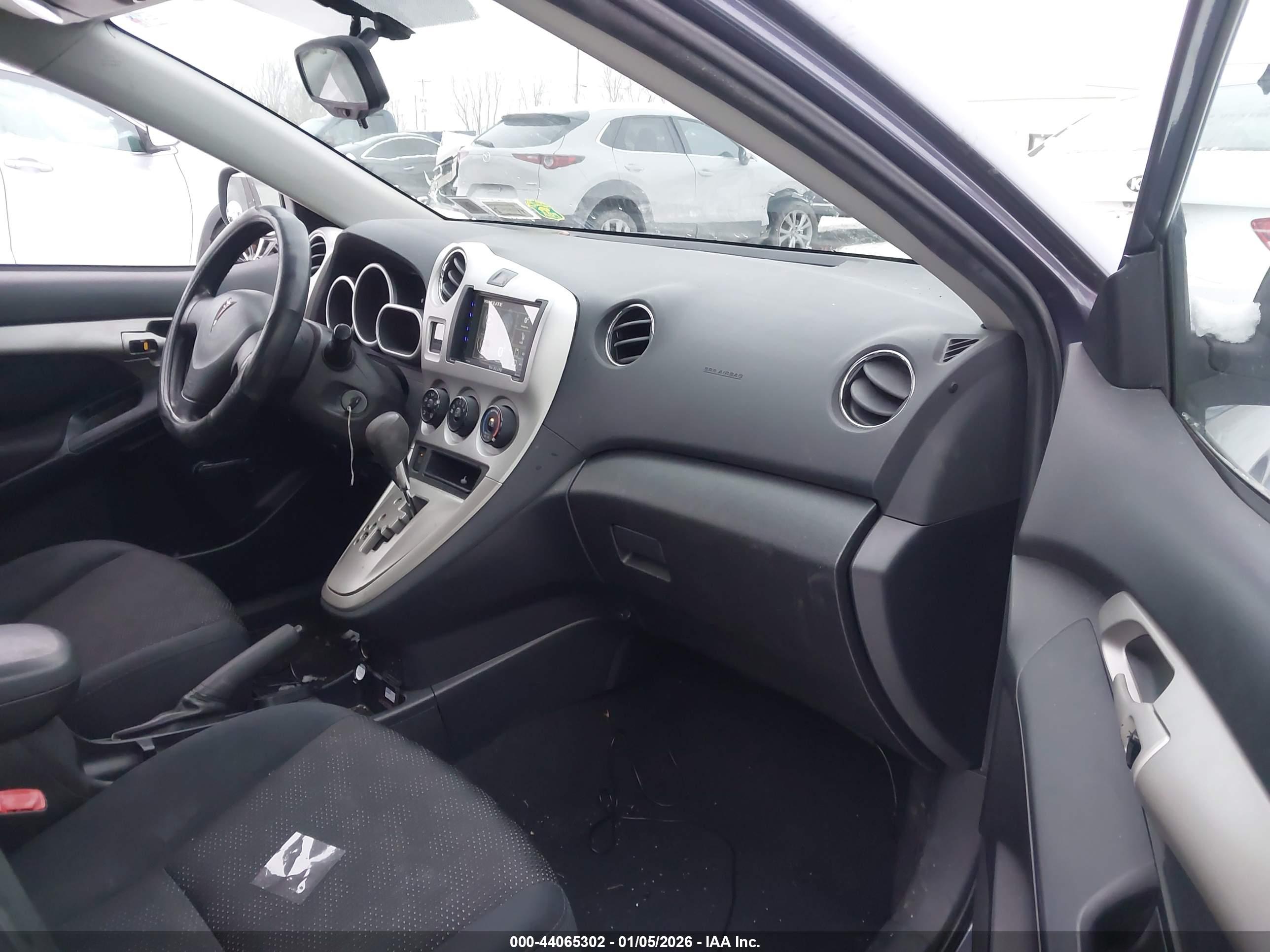 PONTIAC VIBE image 5