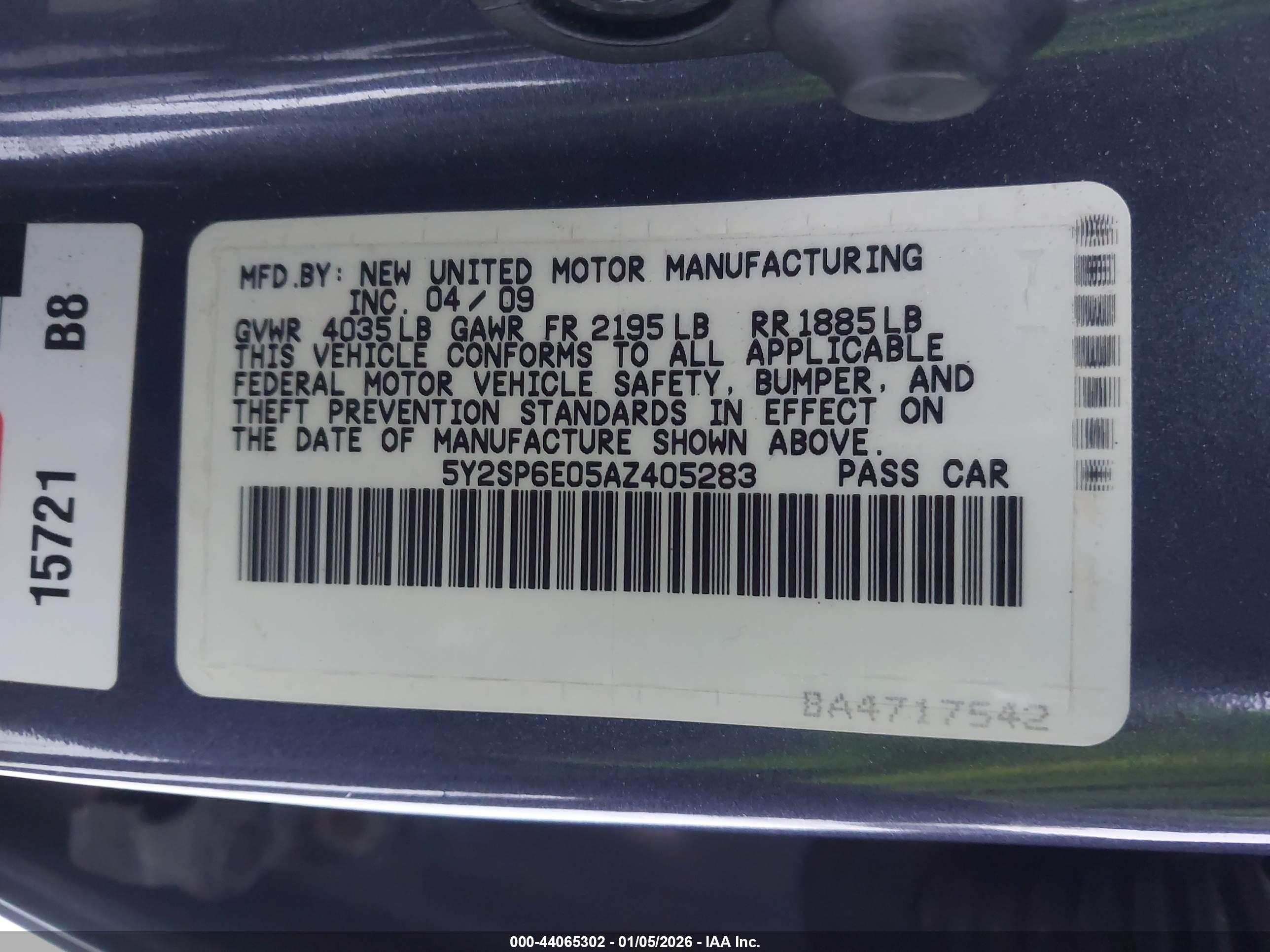 PONTIAC VIBE image 9