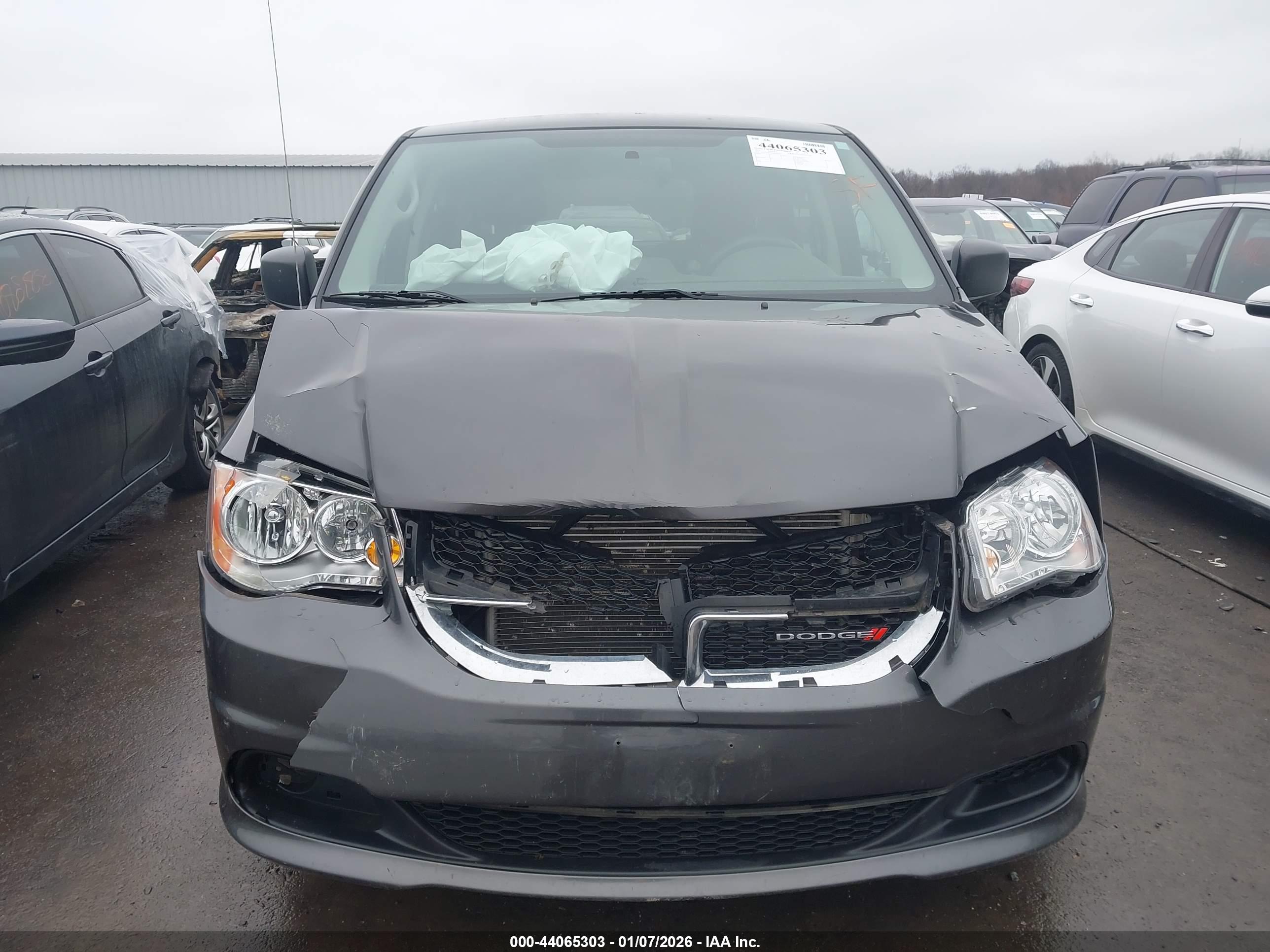 DODGE GRAND image 6