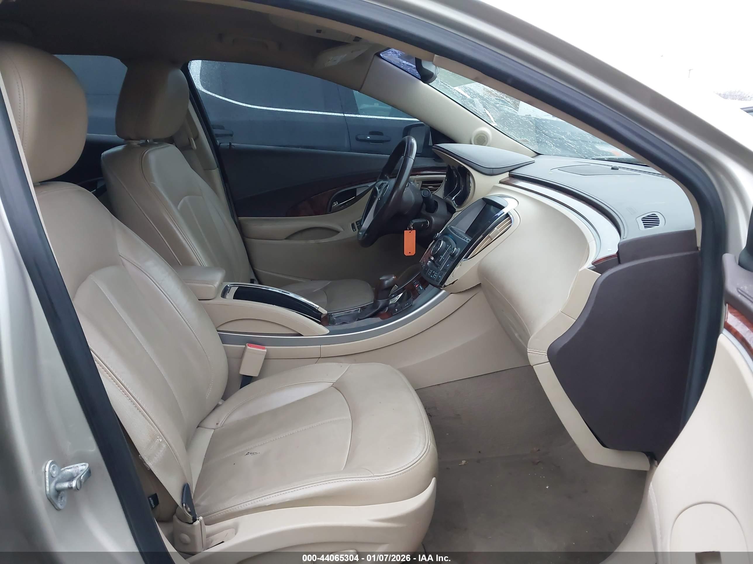BUICK LACROSSE image 5