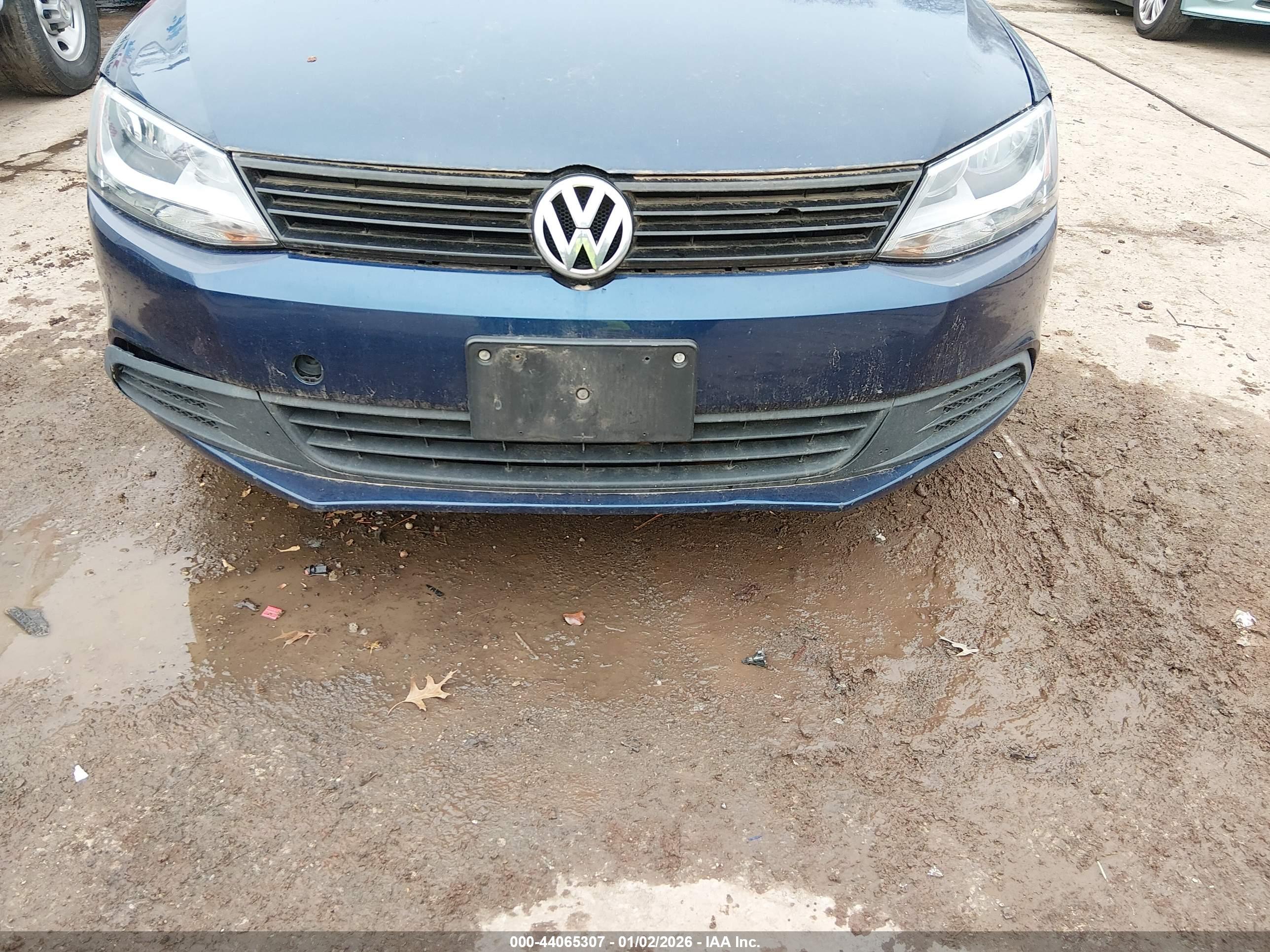 VOLKSWAGEN JETTA image 6