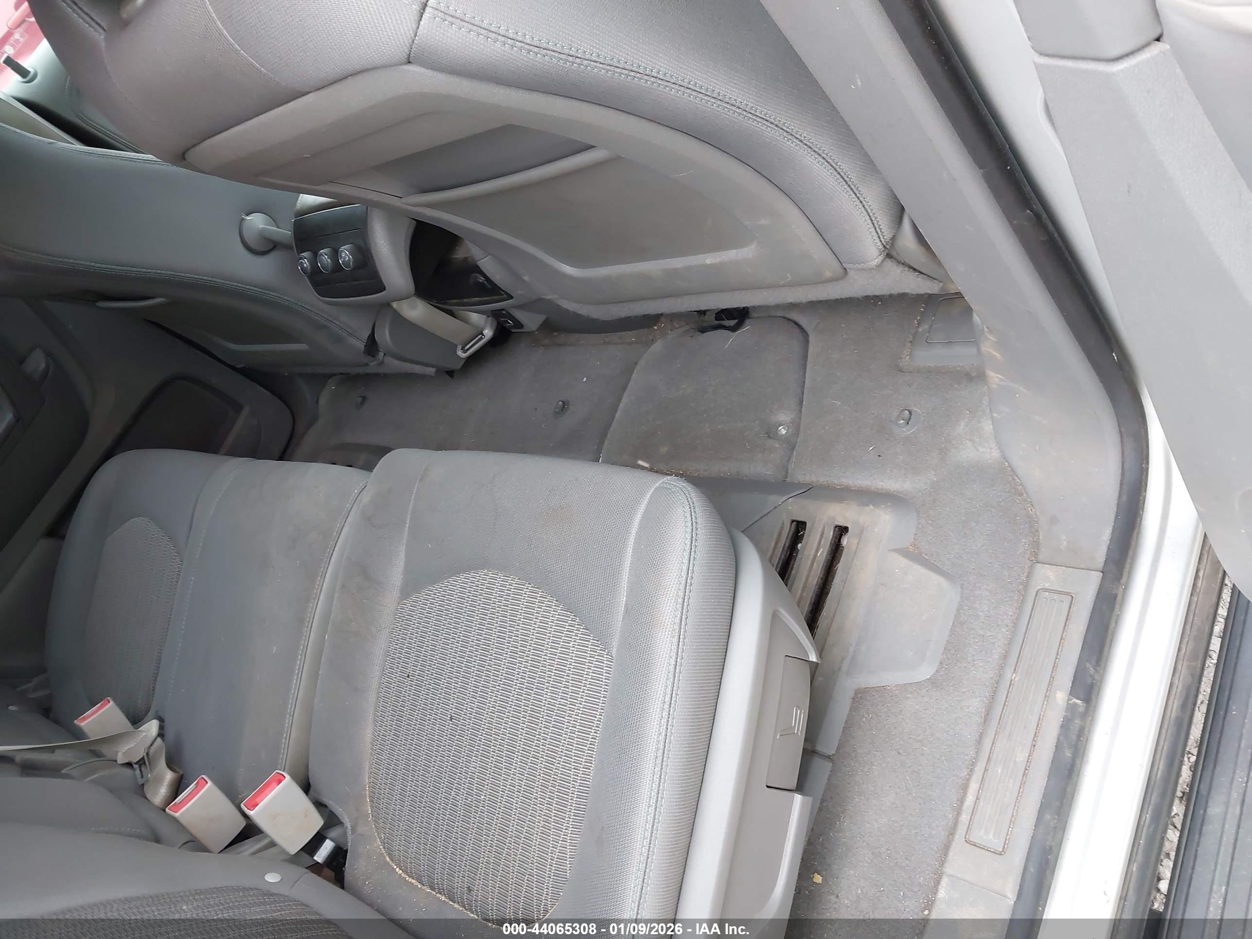 CHEVROLET TRAVERSE image 8