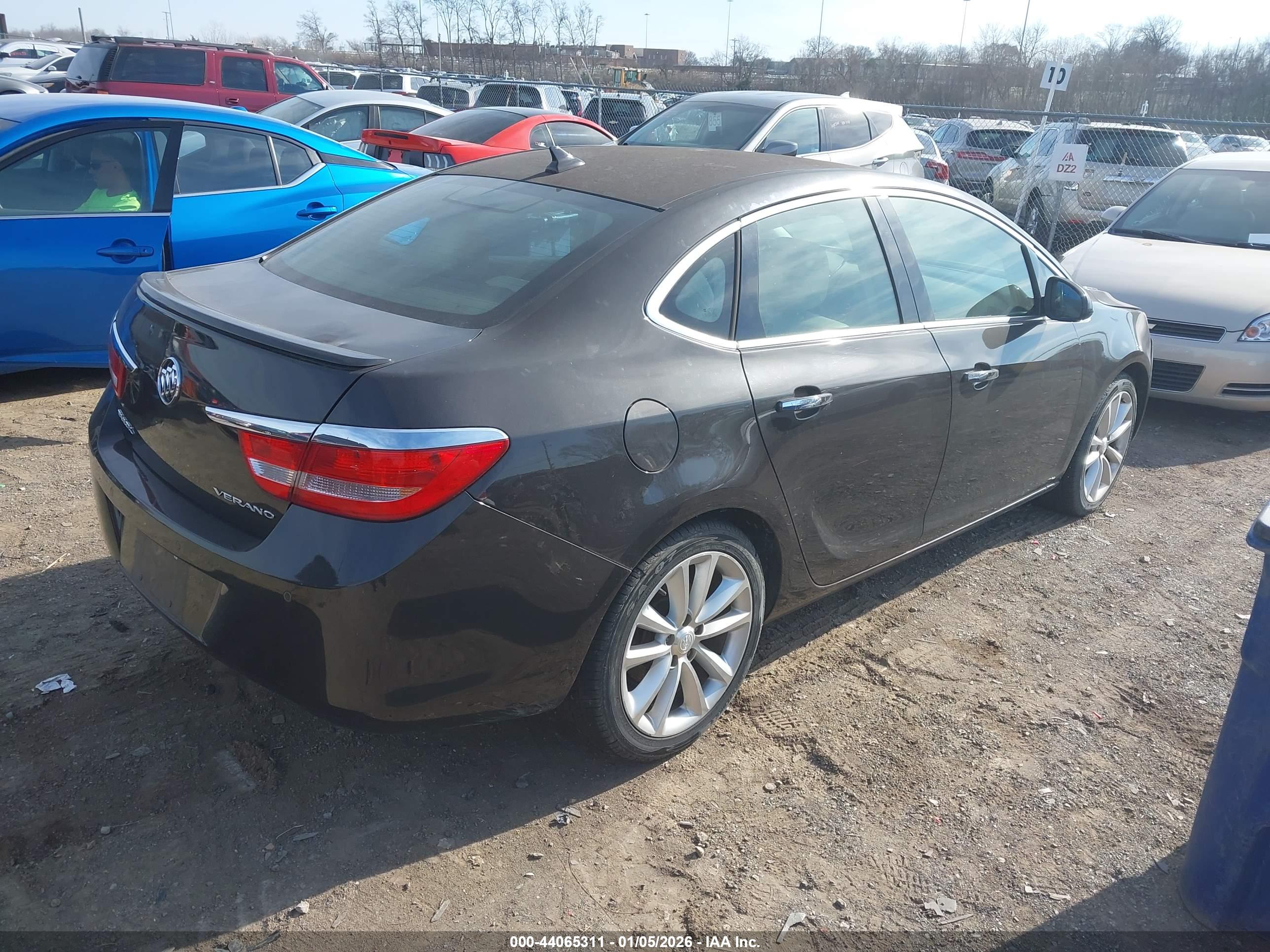 BUICK VERANO image 4