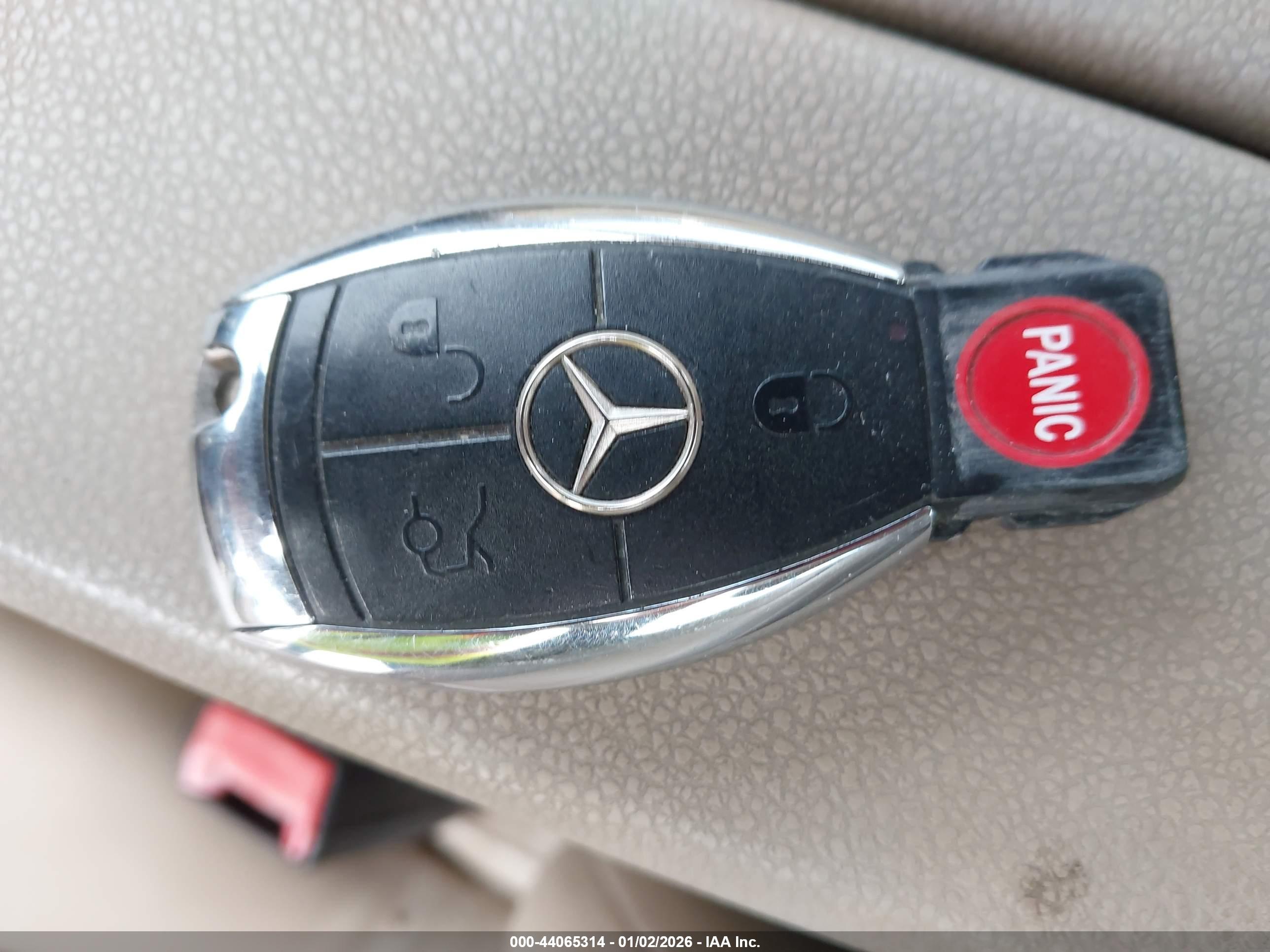 MERCEDES-BENZ C image 11