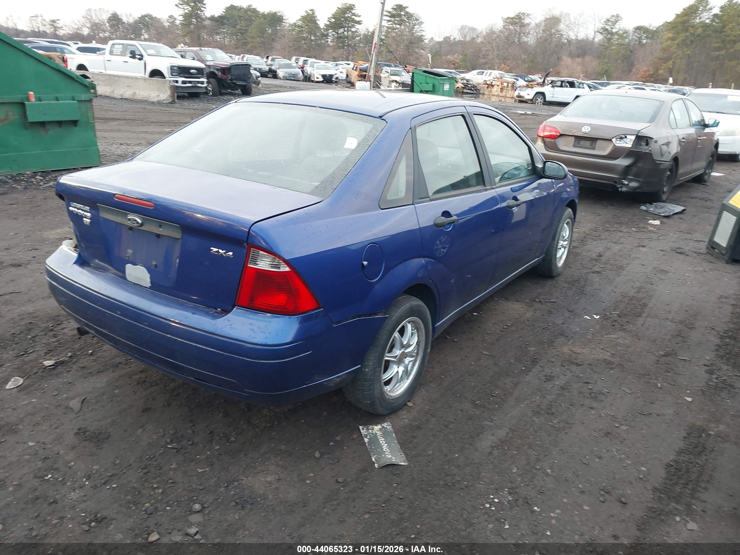 FORD FOCUS image 4