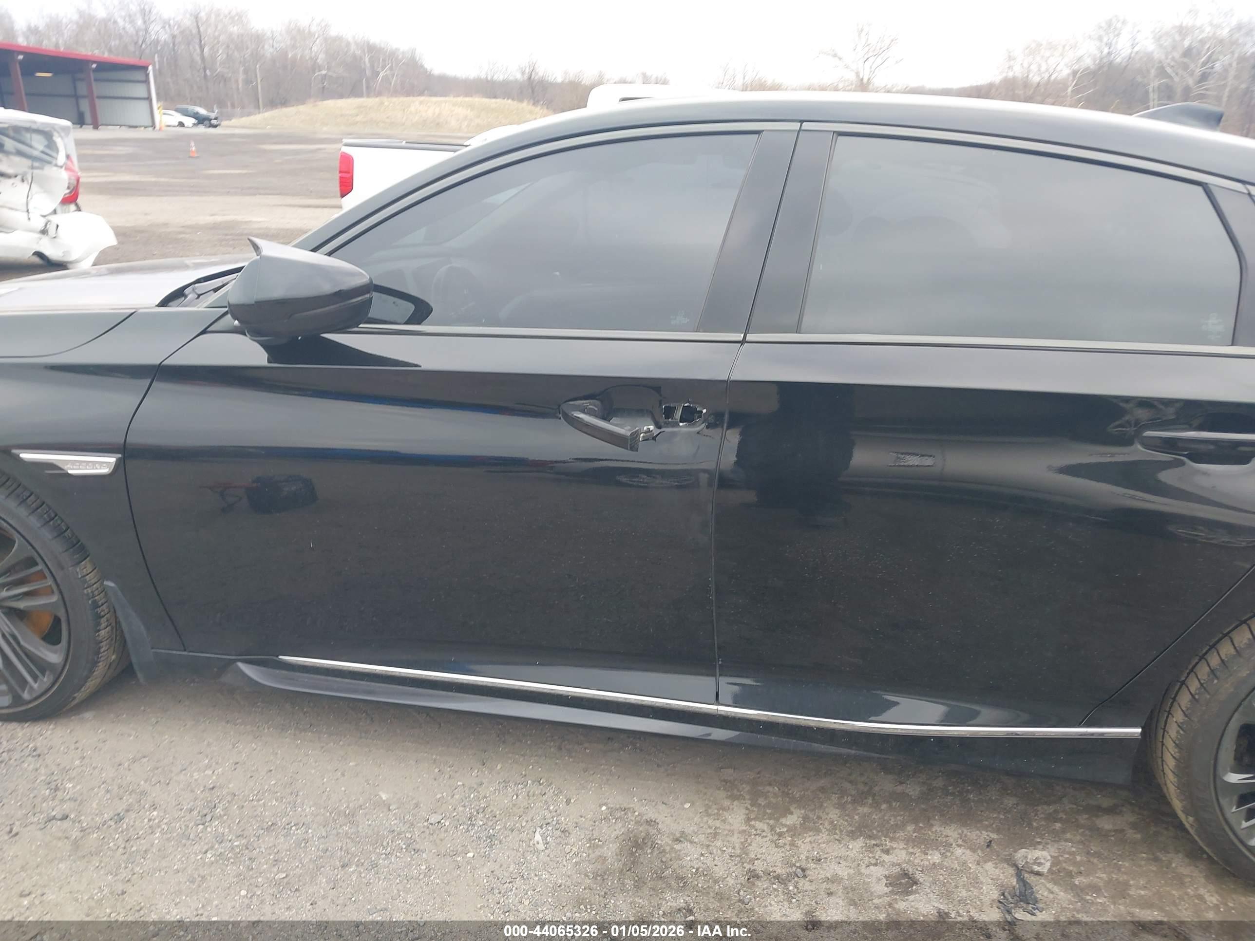 HONDA ACCORD image 6