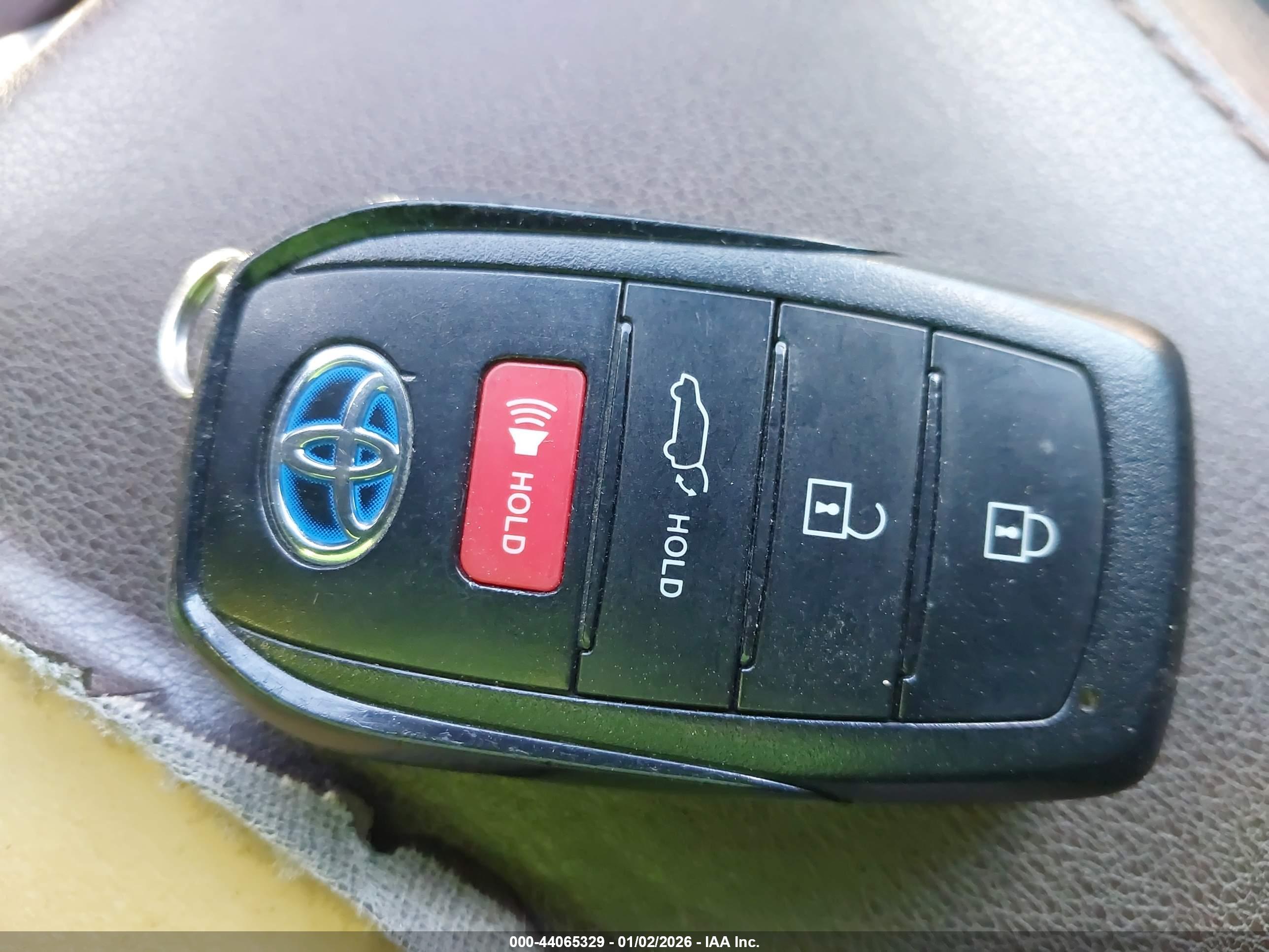 TOYOTA VENZA image 11
