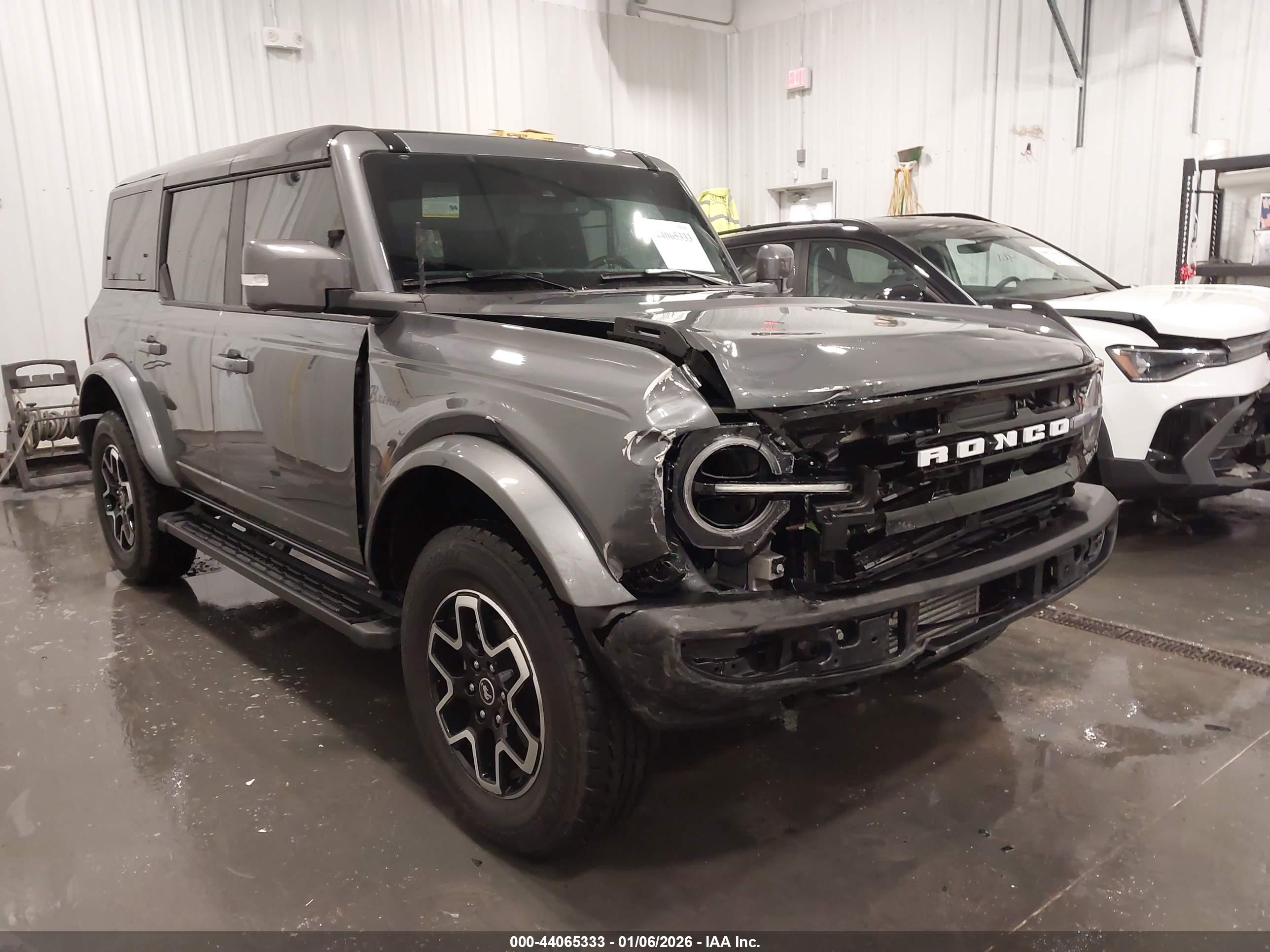 FORD BRONCO image 6