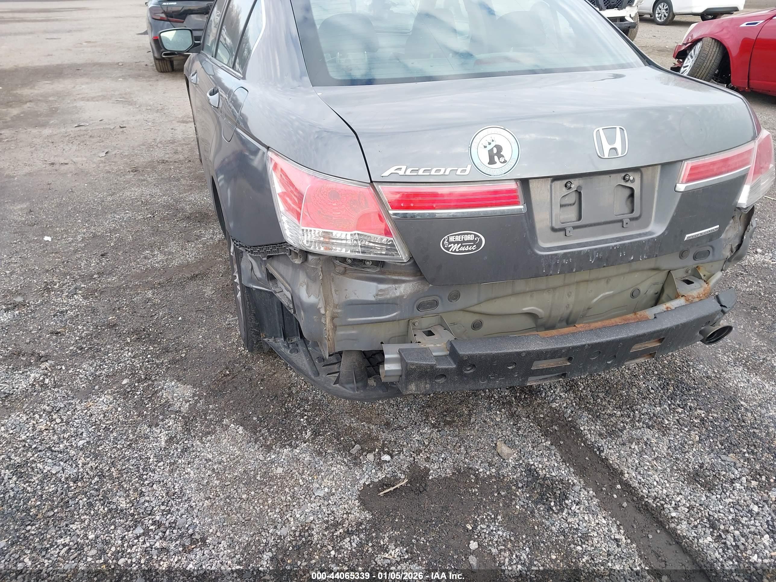 HONDA ACCORD image 6