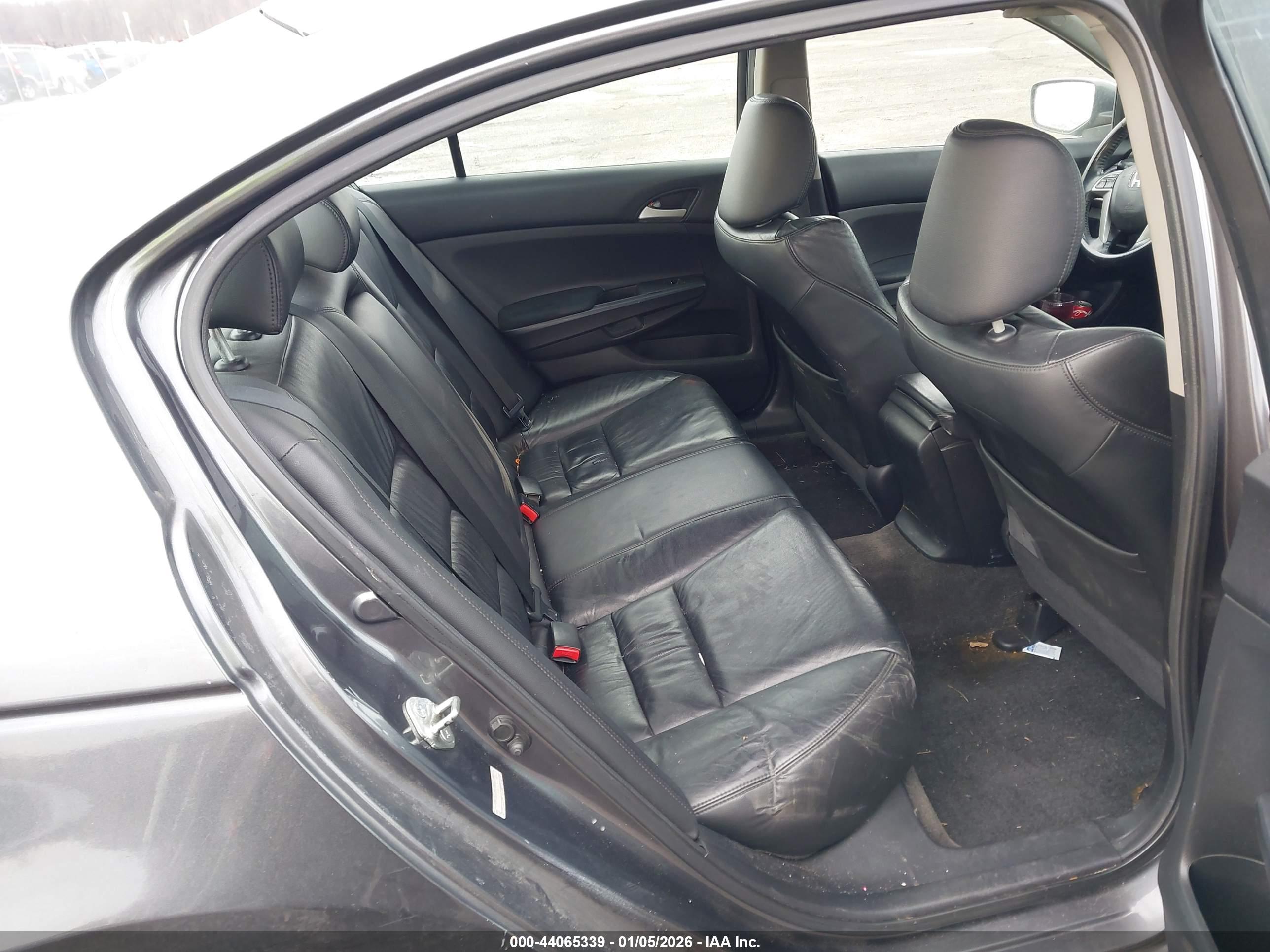 HONDA ACCORD image 8