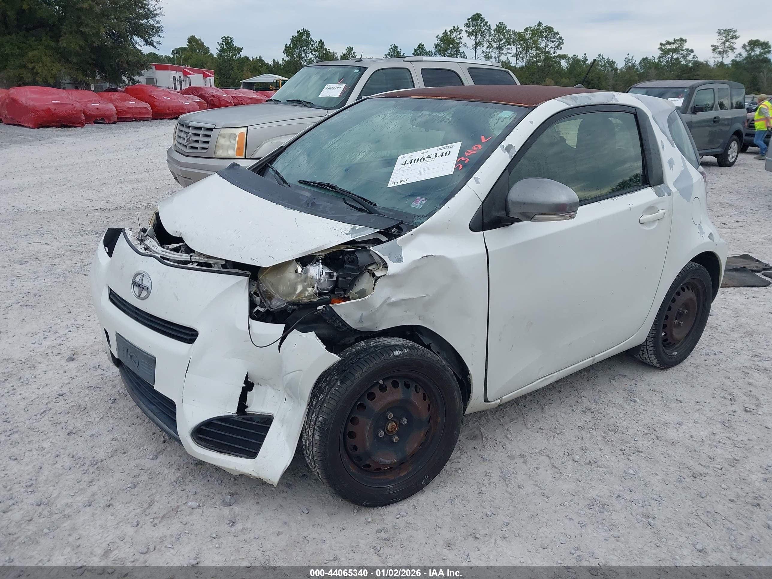 SCION IQ image 2