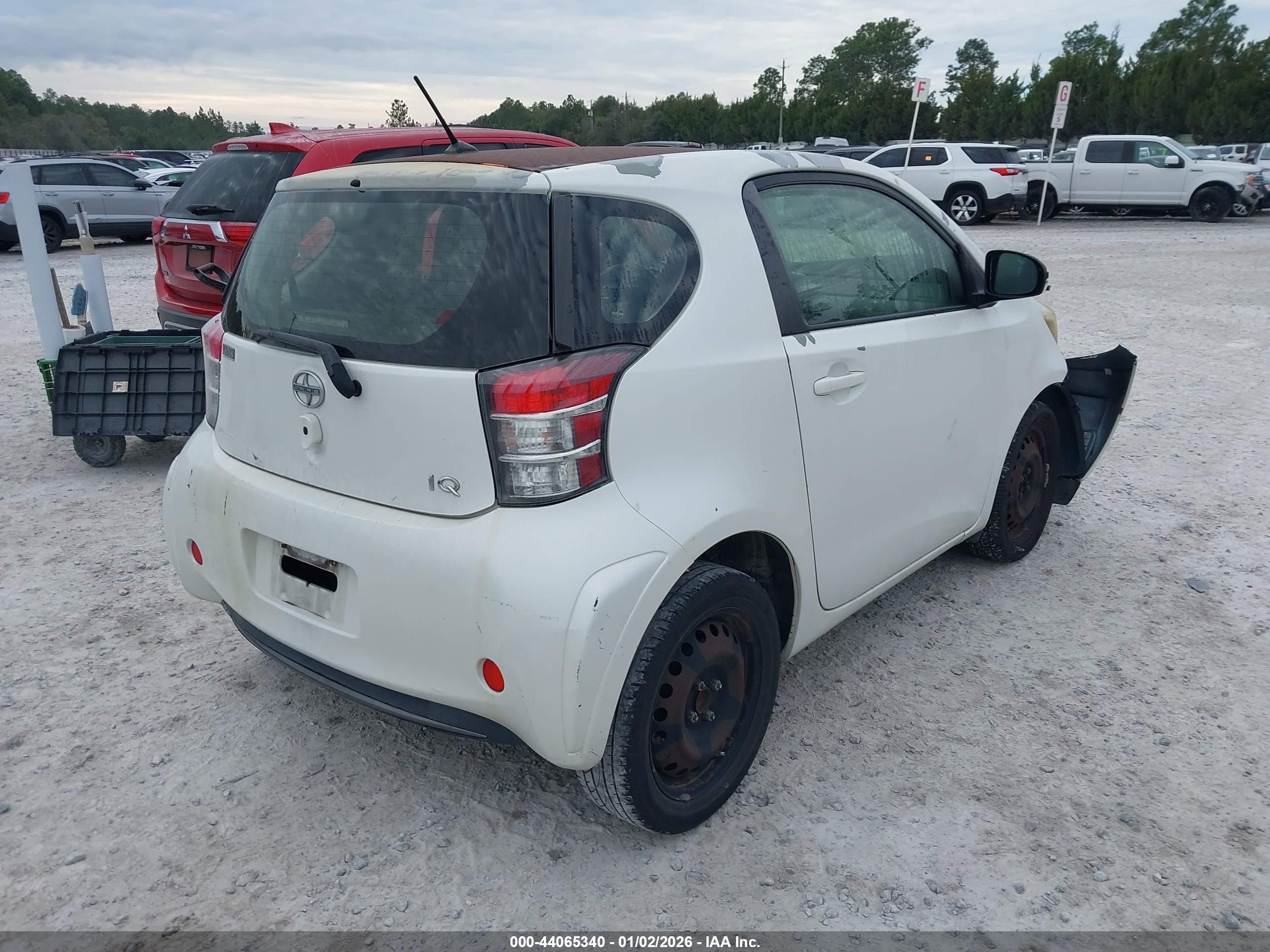 SCION IQ image 4