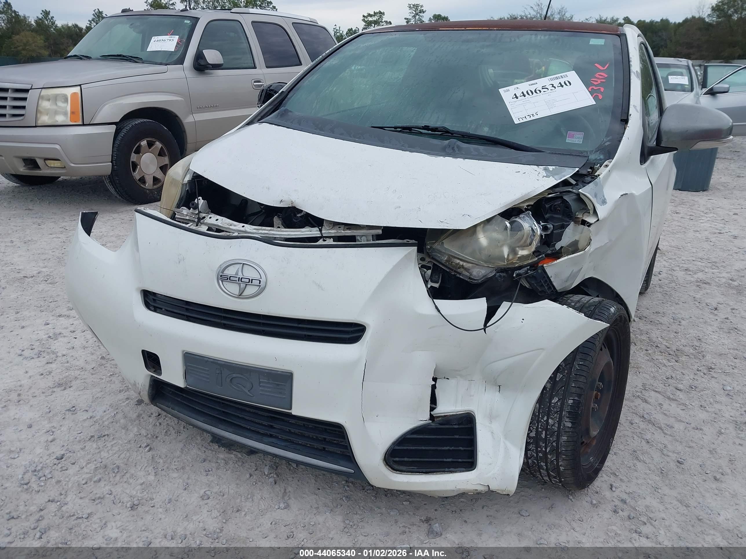 SCION IQ image 6