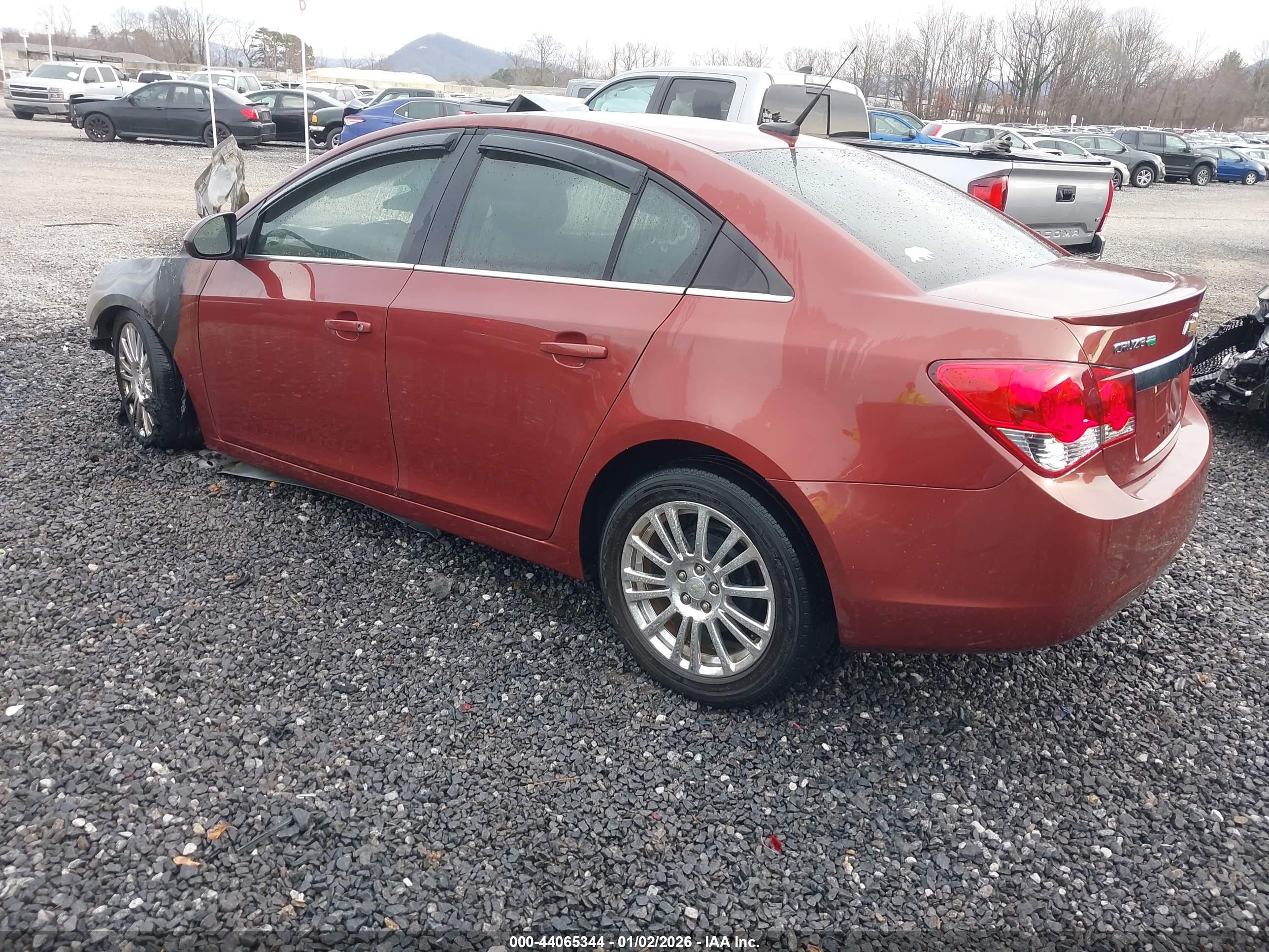 CHEVROLET CRUZE image 3