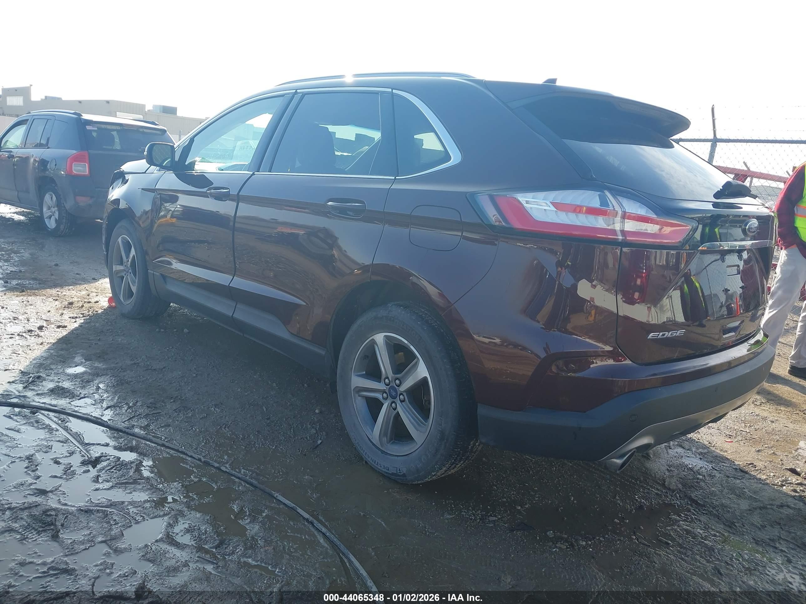 FORD EDGE image 3