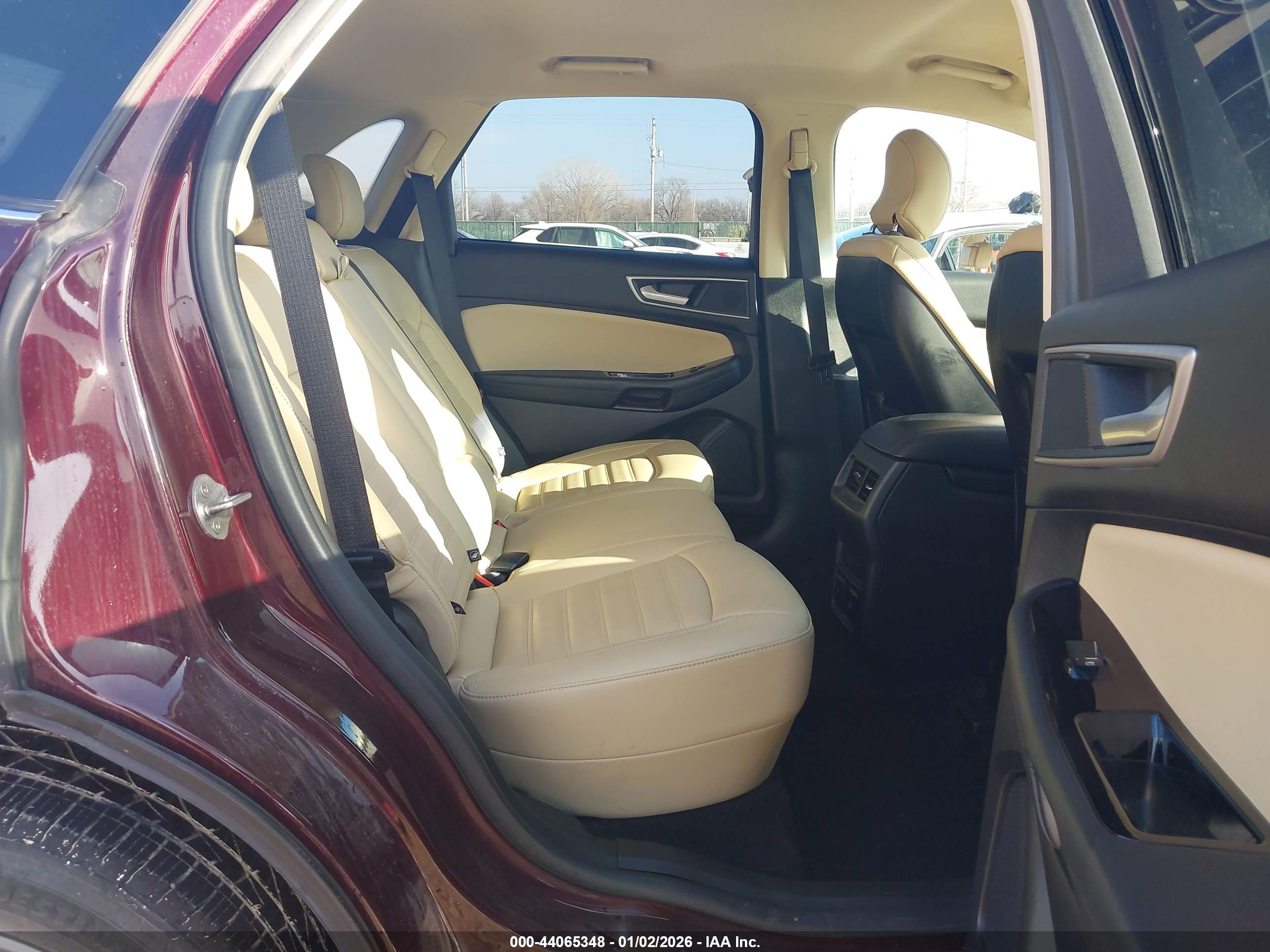 FORD EDGE image 8