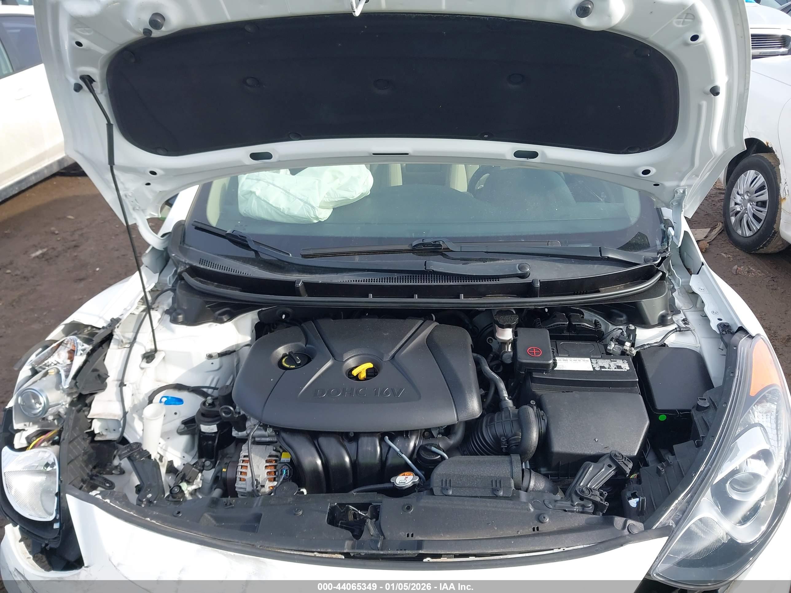 HYUNDAI ELANTRA image 10