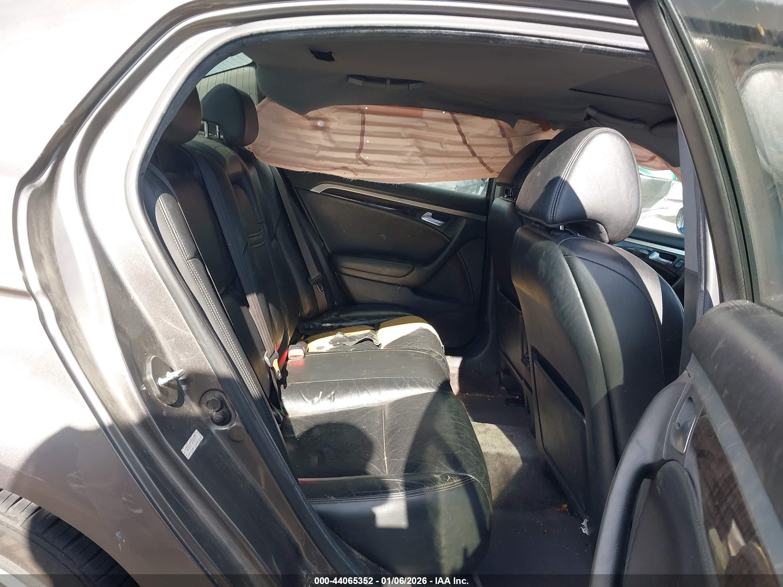 ACURA TL image 8