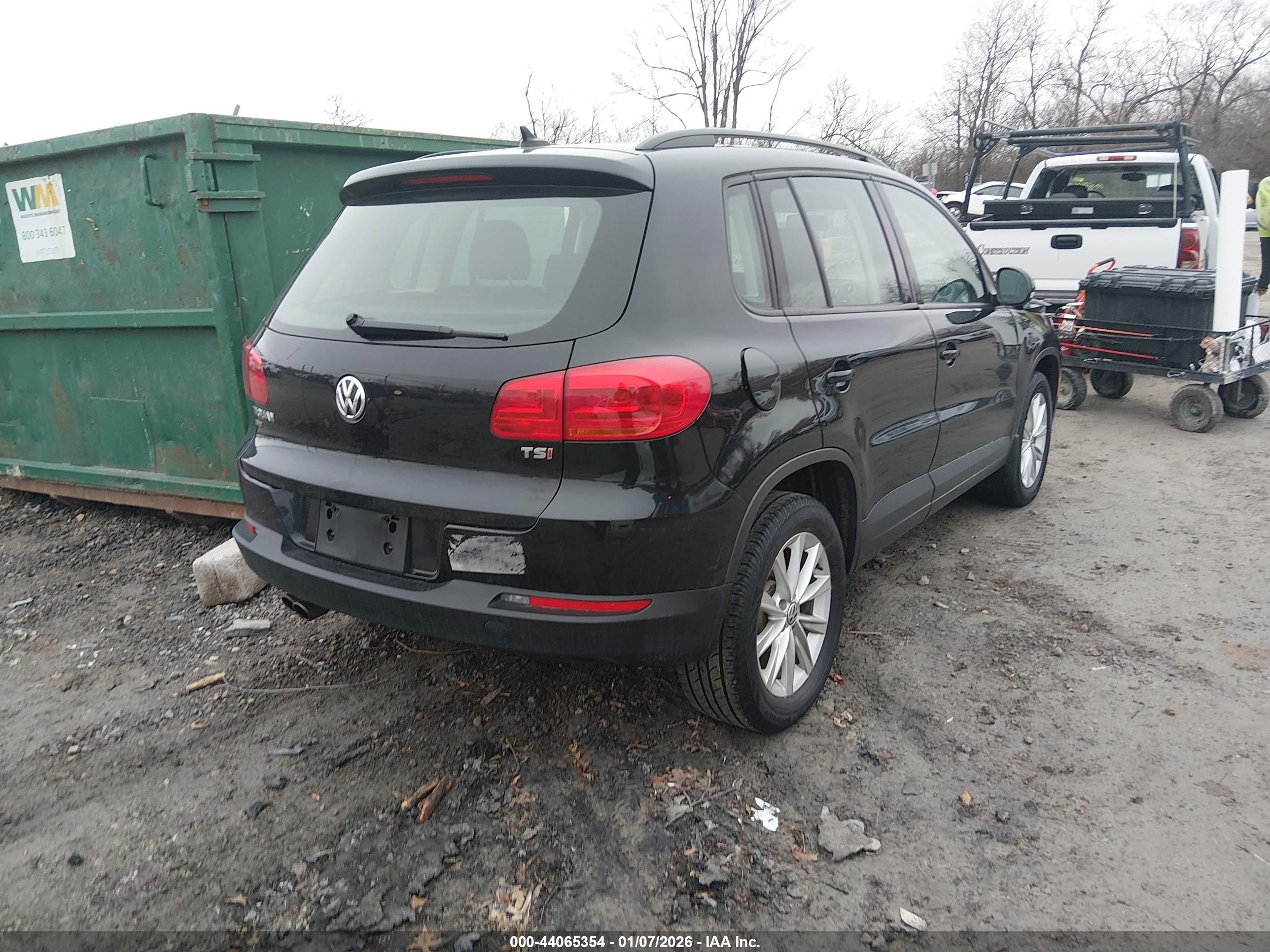 VOLKSWAGEN TIGUAN image 4