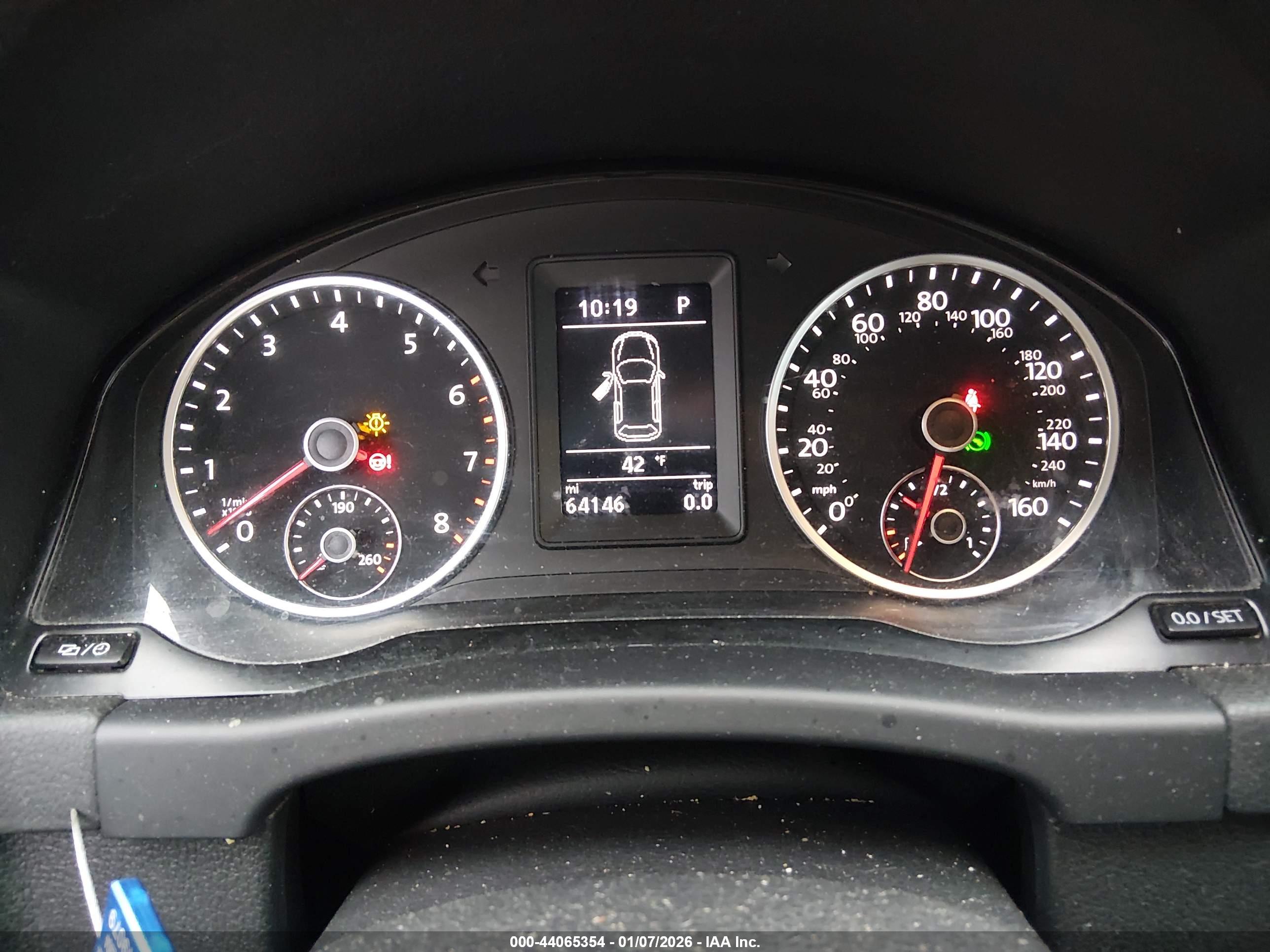 VOLKSWAGEN TIGUAN image 7