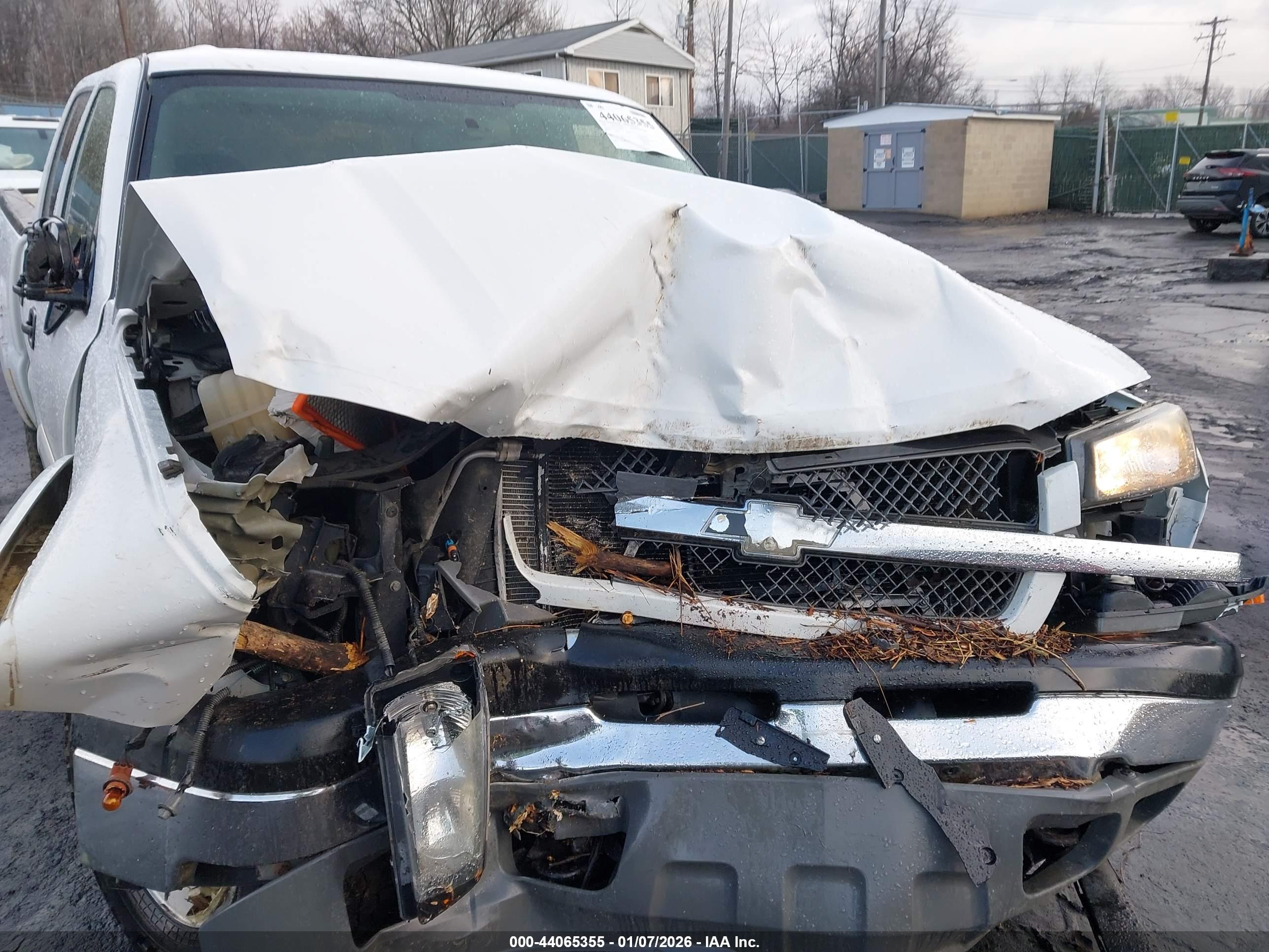 CHEVROLET SILVERADO image 6