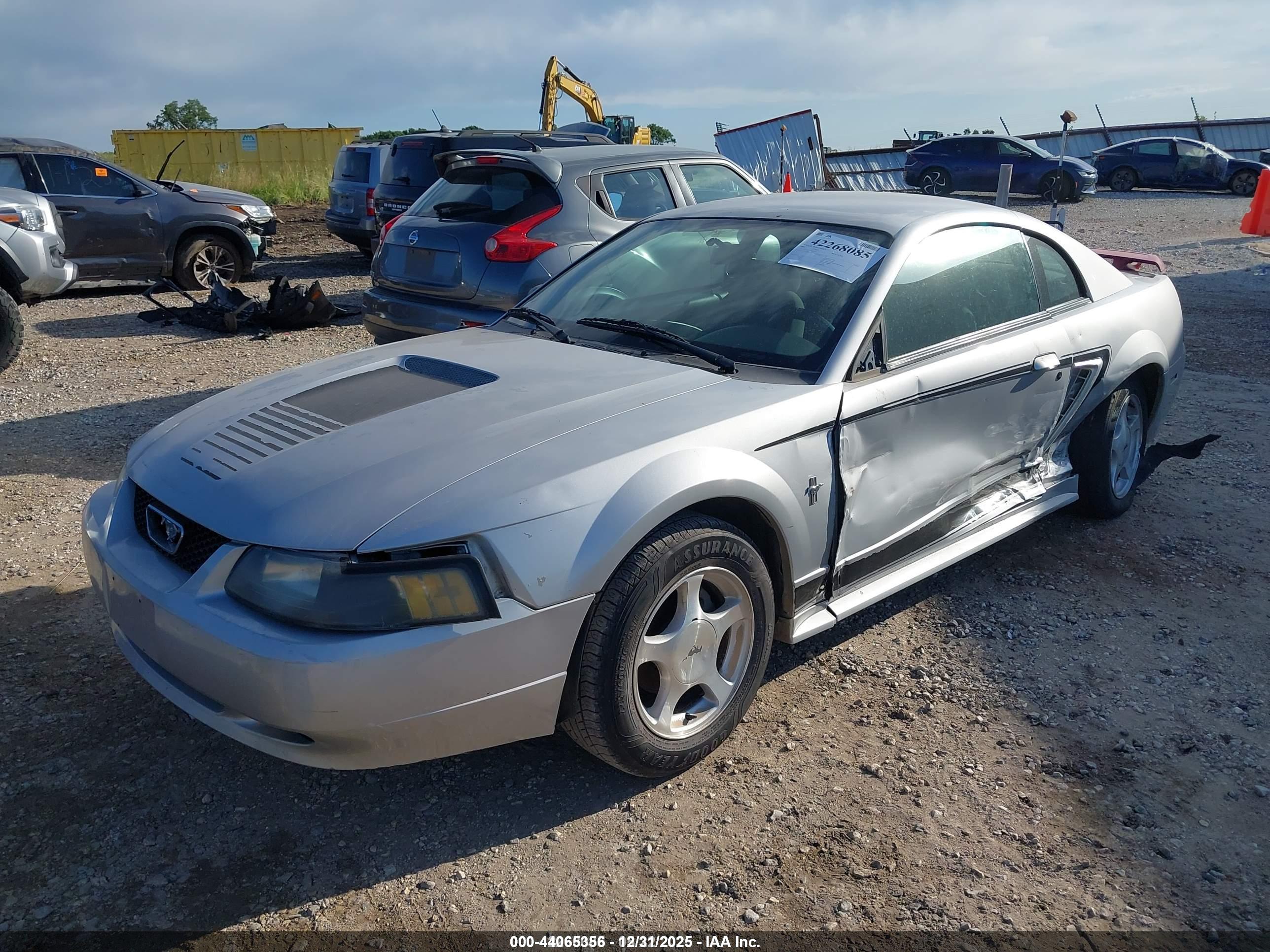 FORD MUSTANG image 2