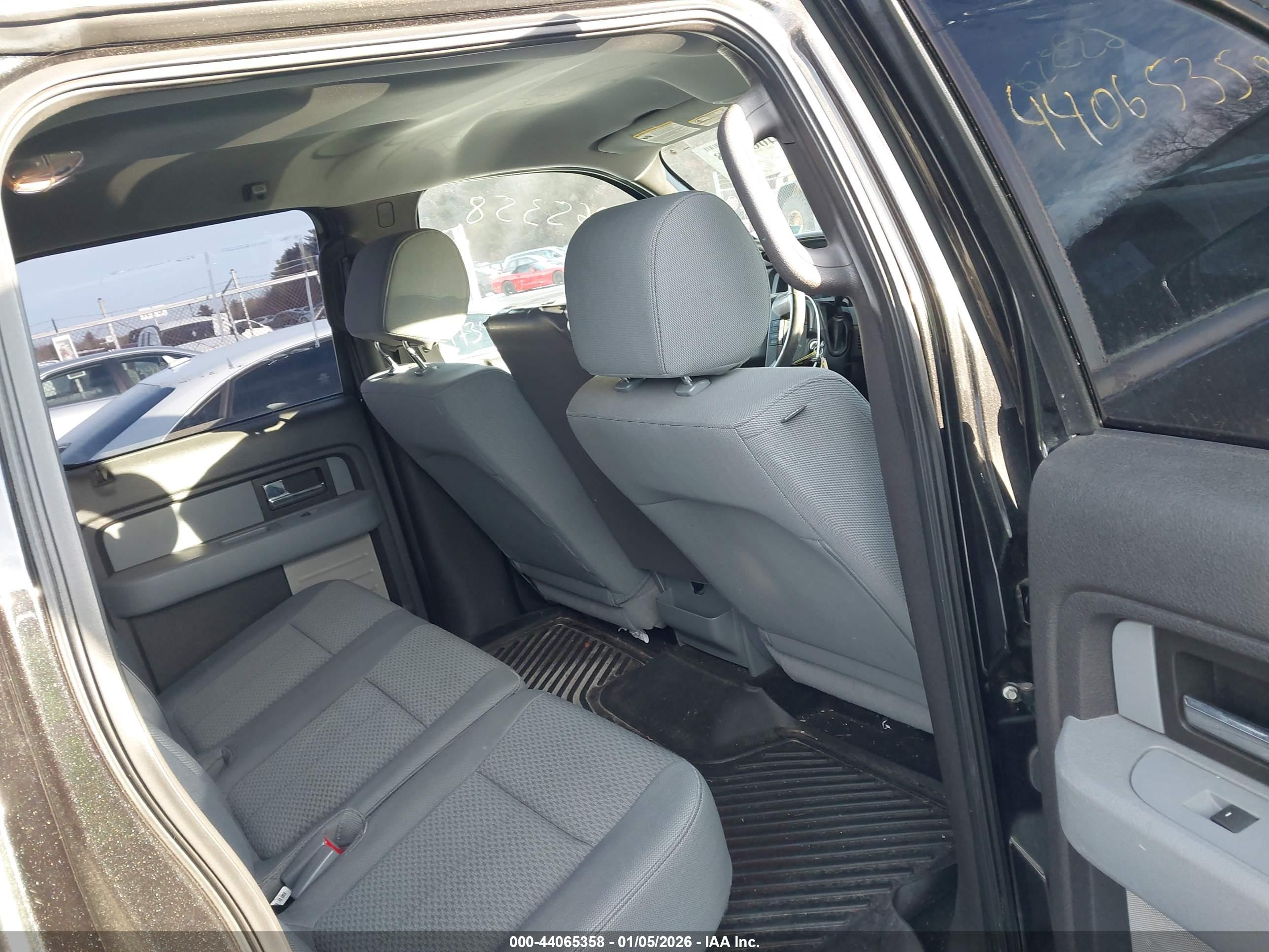 FORD F-150 image 8