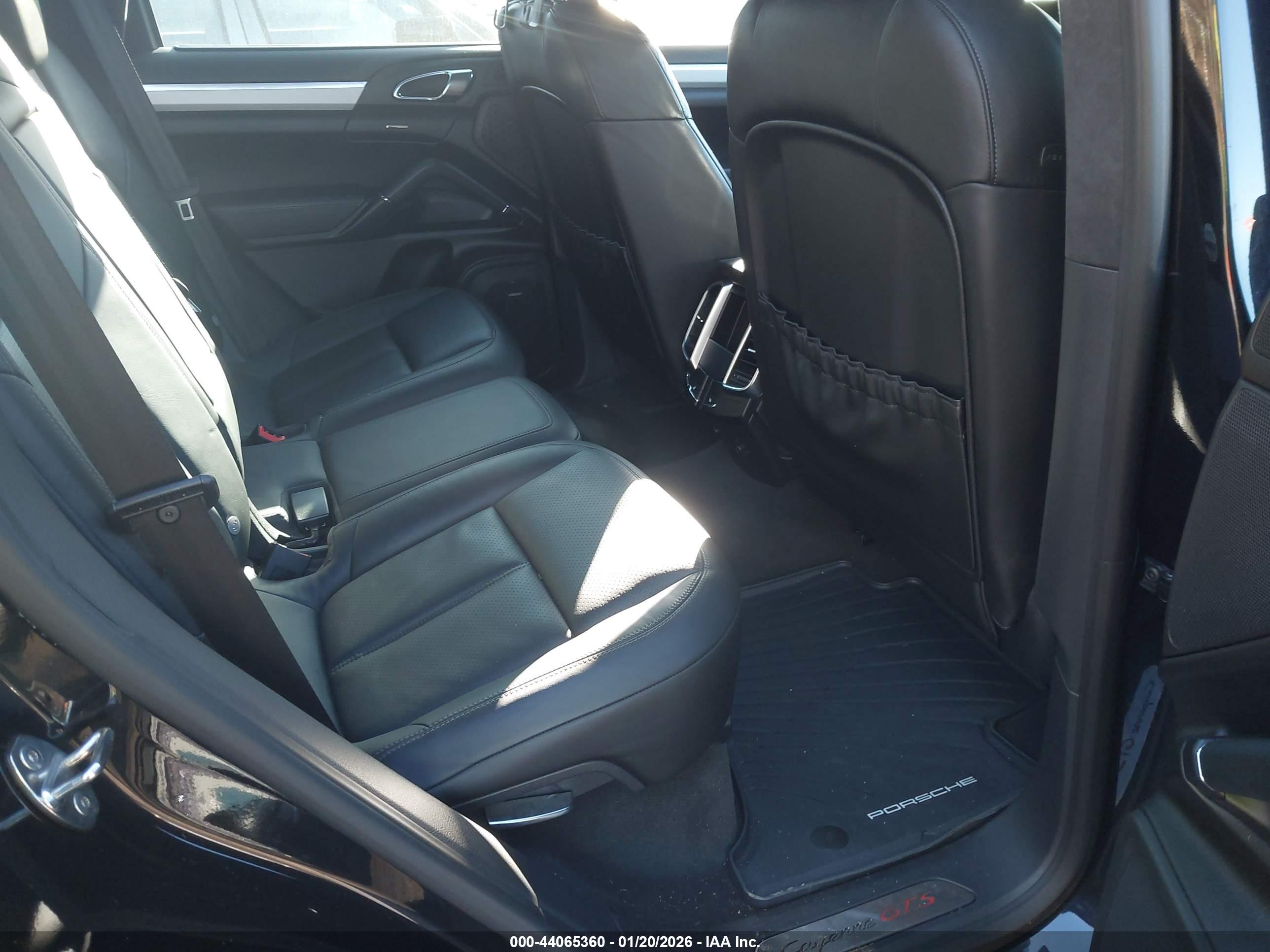 PORSCHE CAYENNE image 8