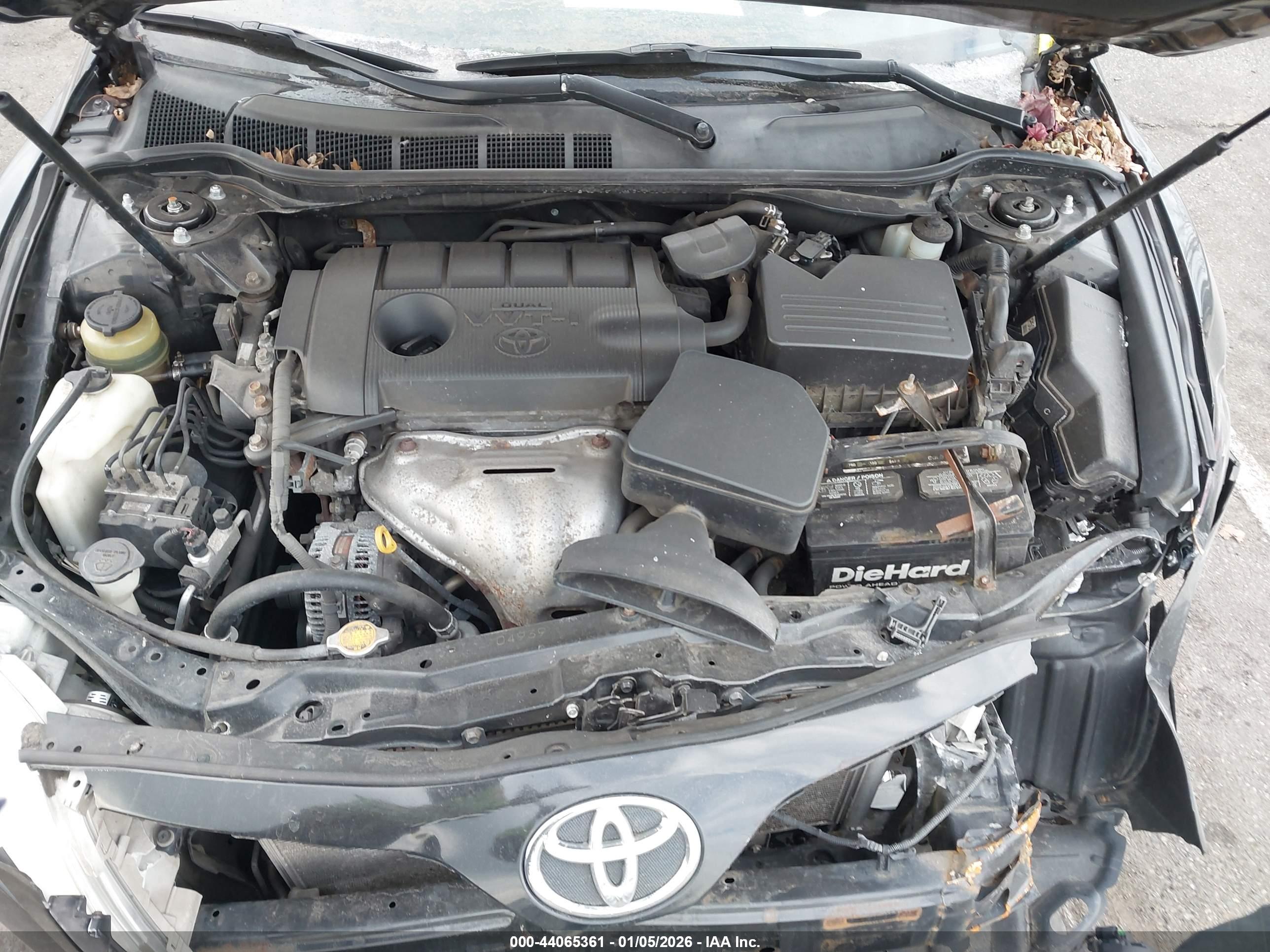 TOYOTA CAMRY image 10