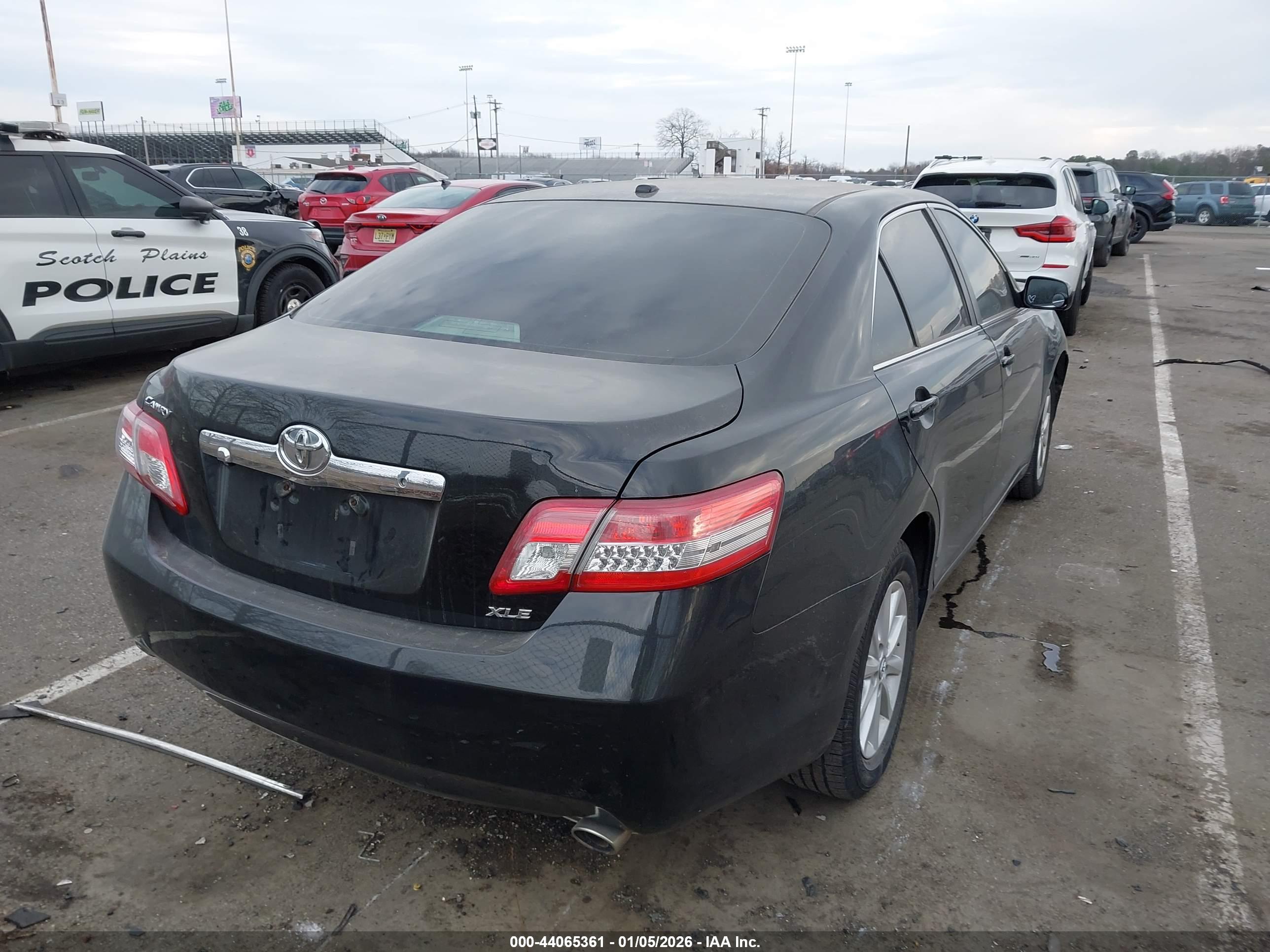 TOYOTA CAMRY image 4