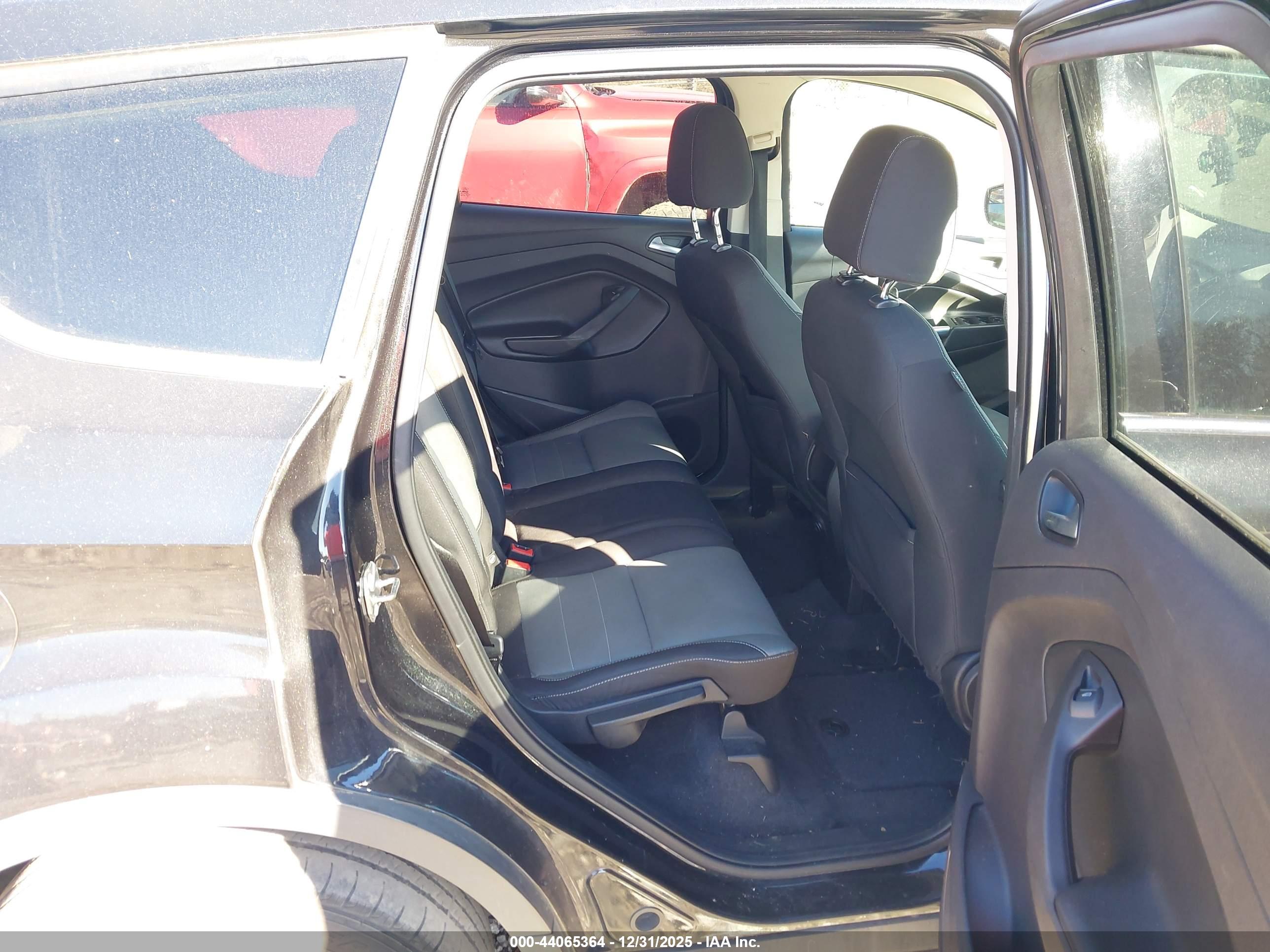 FORD ESCAPE image 8